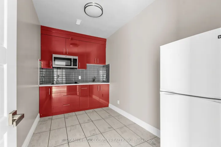 67 Mcadam Avenue, Toronto W04, ON M6A 1S6
