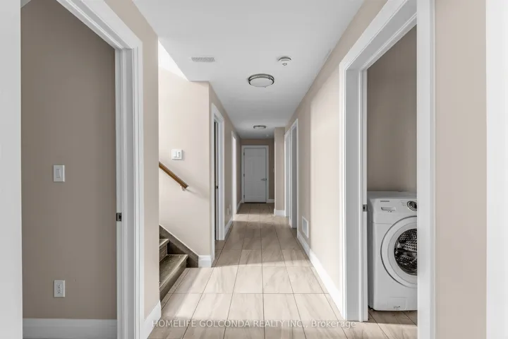 67 Mcadam Avenue, Toronto W04, ON M6A 1S6