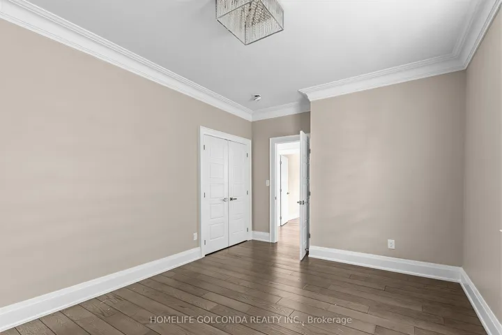 67 Mcadam Avenue, Toronto W04, ON M6A 1S6