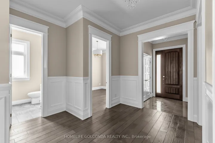 67 Mcadam Avenue, Toronto W04, ON M6A 1S6