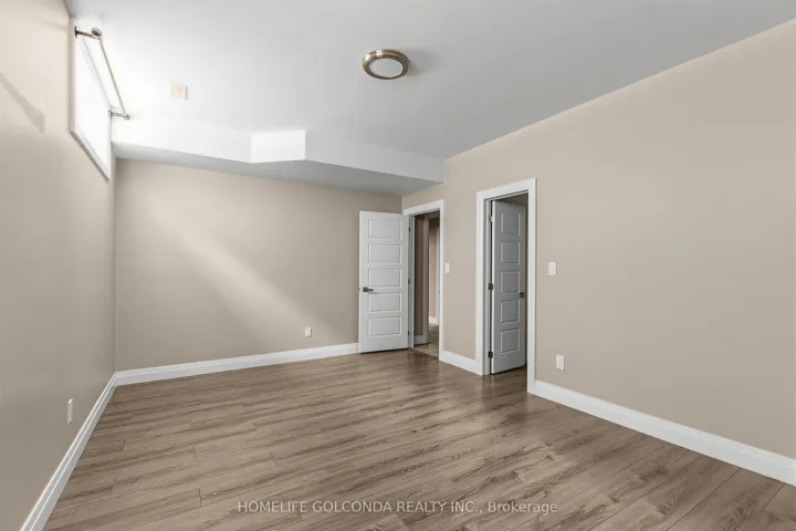 67 Mcadam Avenue, Toronto W04, ON M6A 1S6
