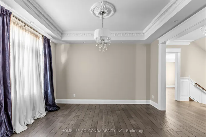 67 Mcadam Avenue, Toronto W04, ON M6A 1S6