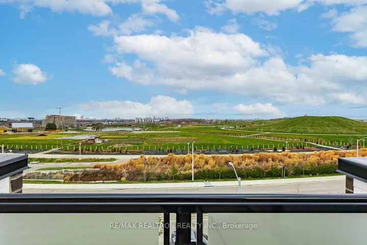213 Downsview Park Boulevard, Toronto W05, ON M3K 0A5