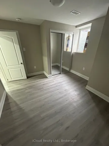 1295 Rose Way W, Milton, ON L9E 1M2