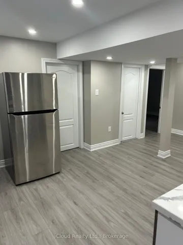1295 Rose Way W, Milton, ON L9E 1M2