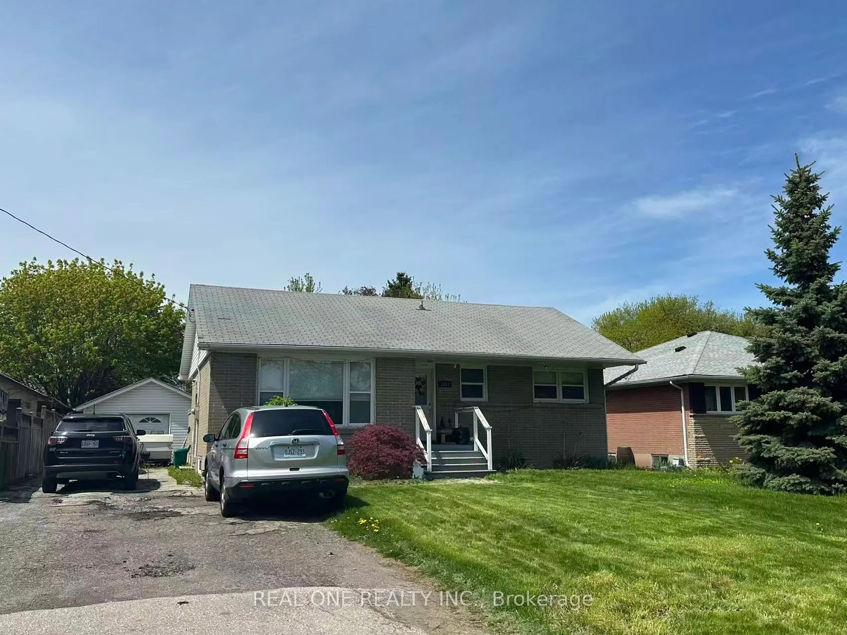 Detached Home For Lease | W13536334