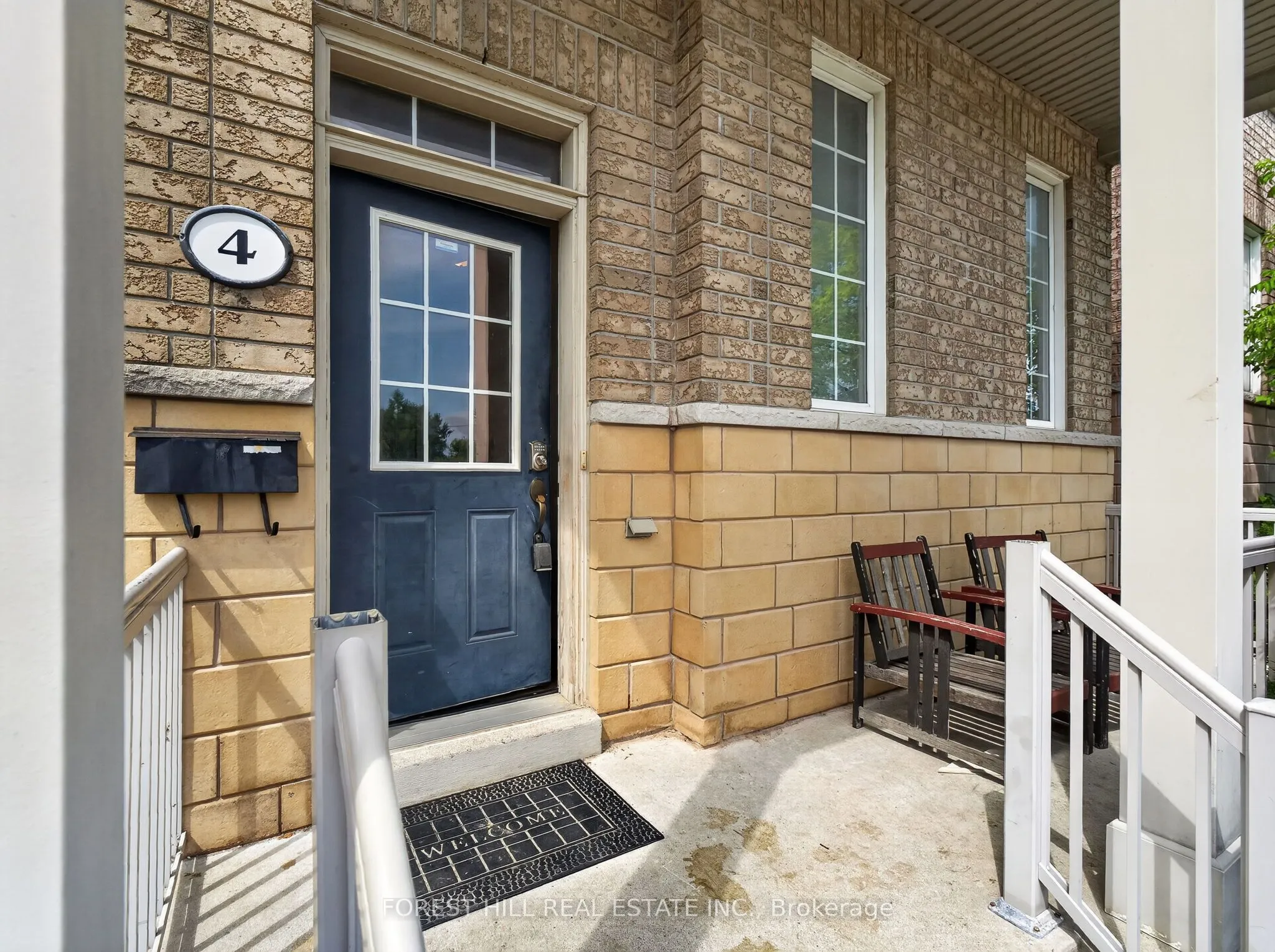 Semi-Detached Home For Sale | W13536978