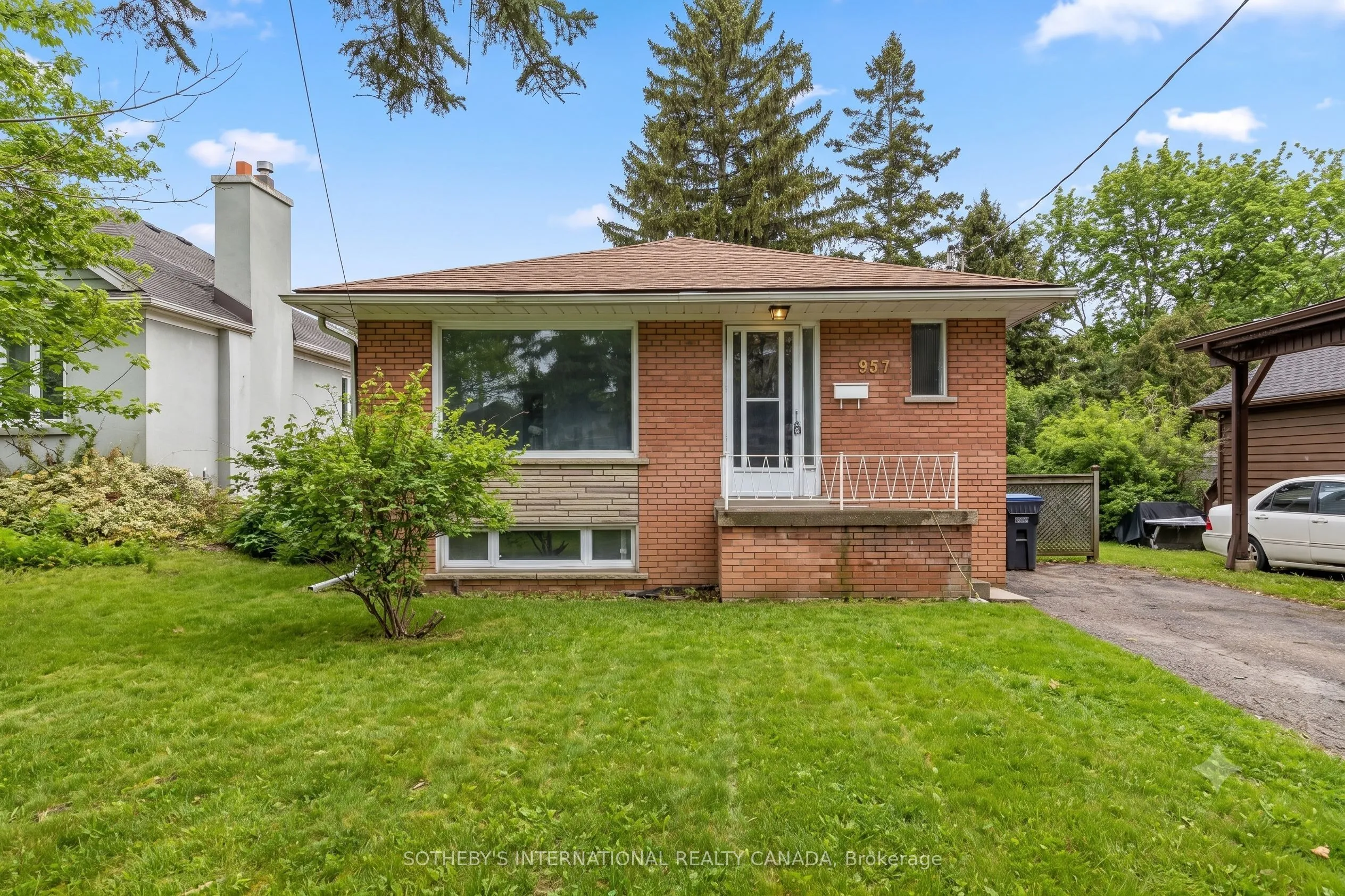 Detached Home For Lease | W13537976