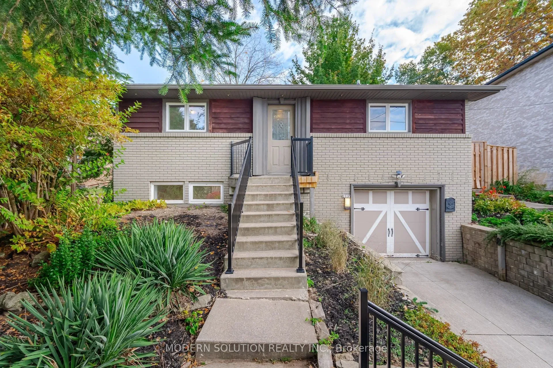 Detached Home For Sale | W13538074