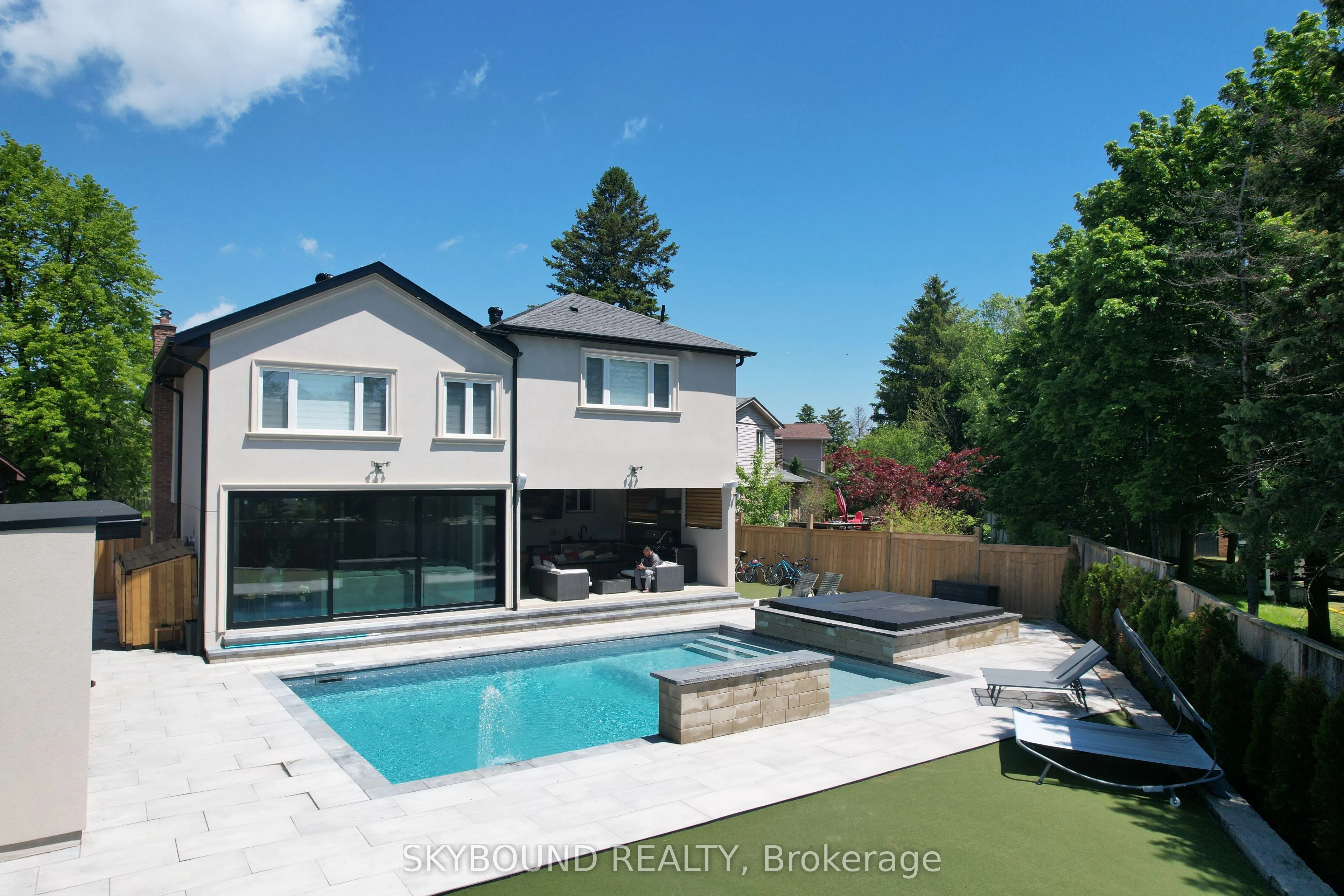 Detached Home For Sale | W13538112