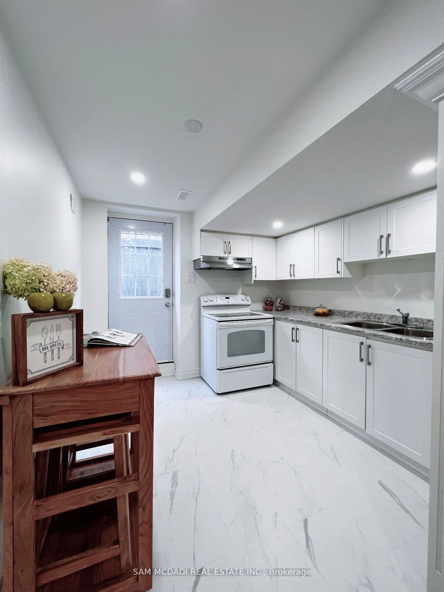 Detached Home For Lease | W13538474