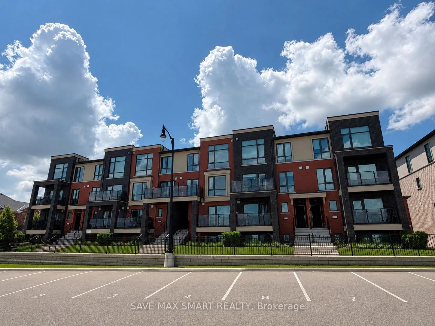 Property For Lease | W13540302