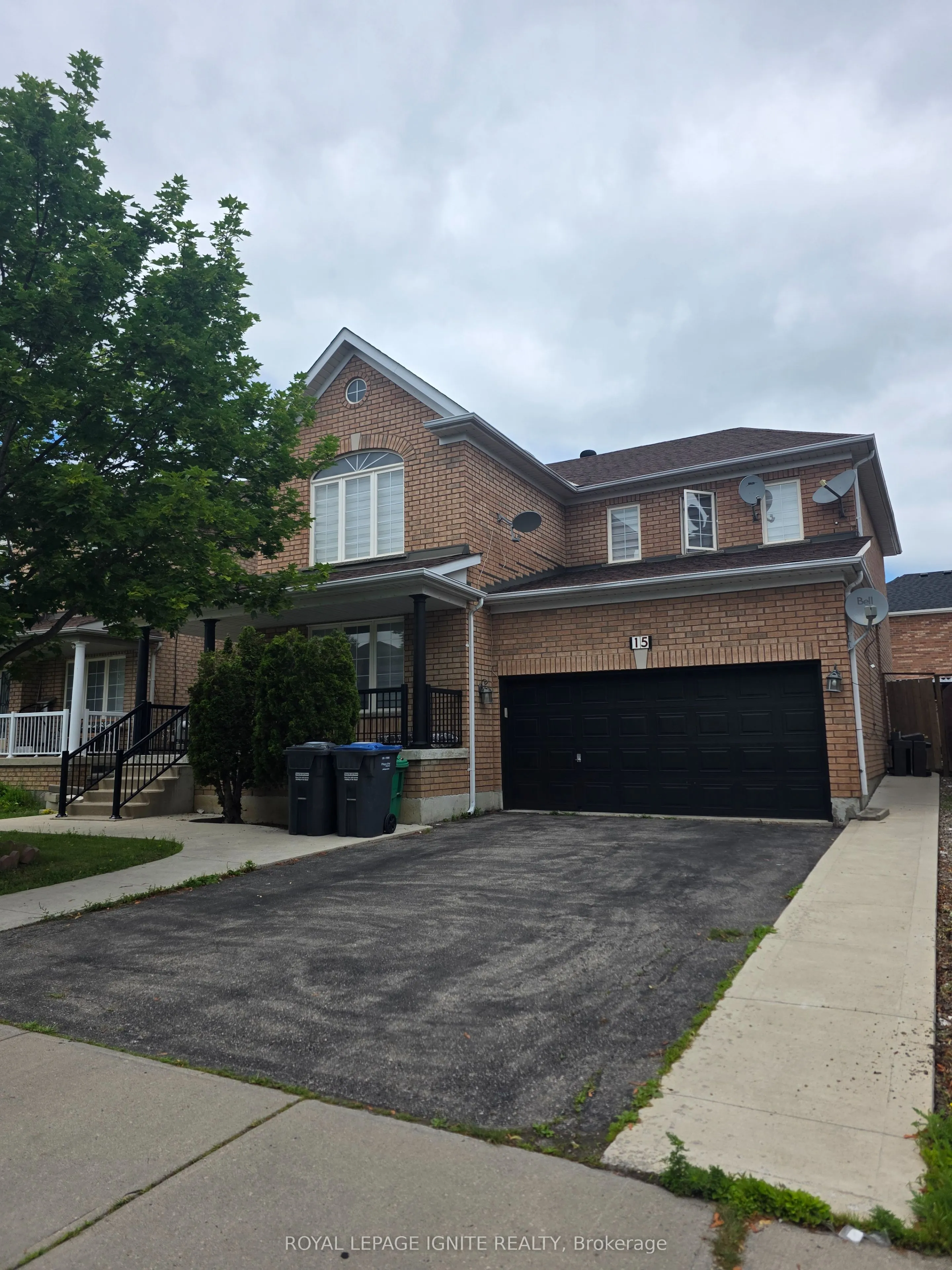 Detached Home For Lease | W13541010