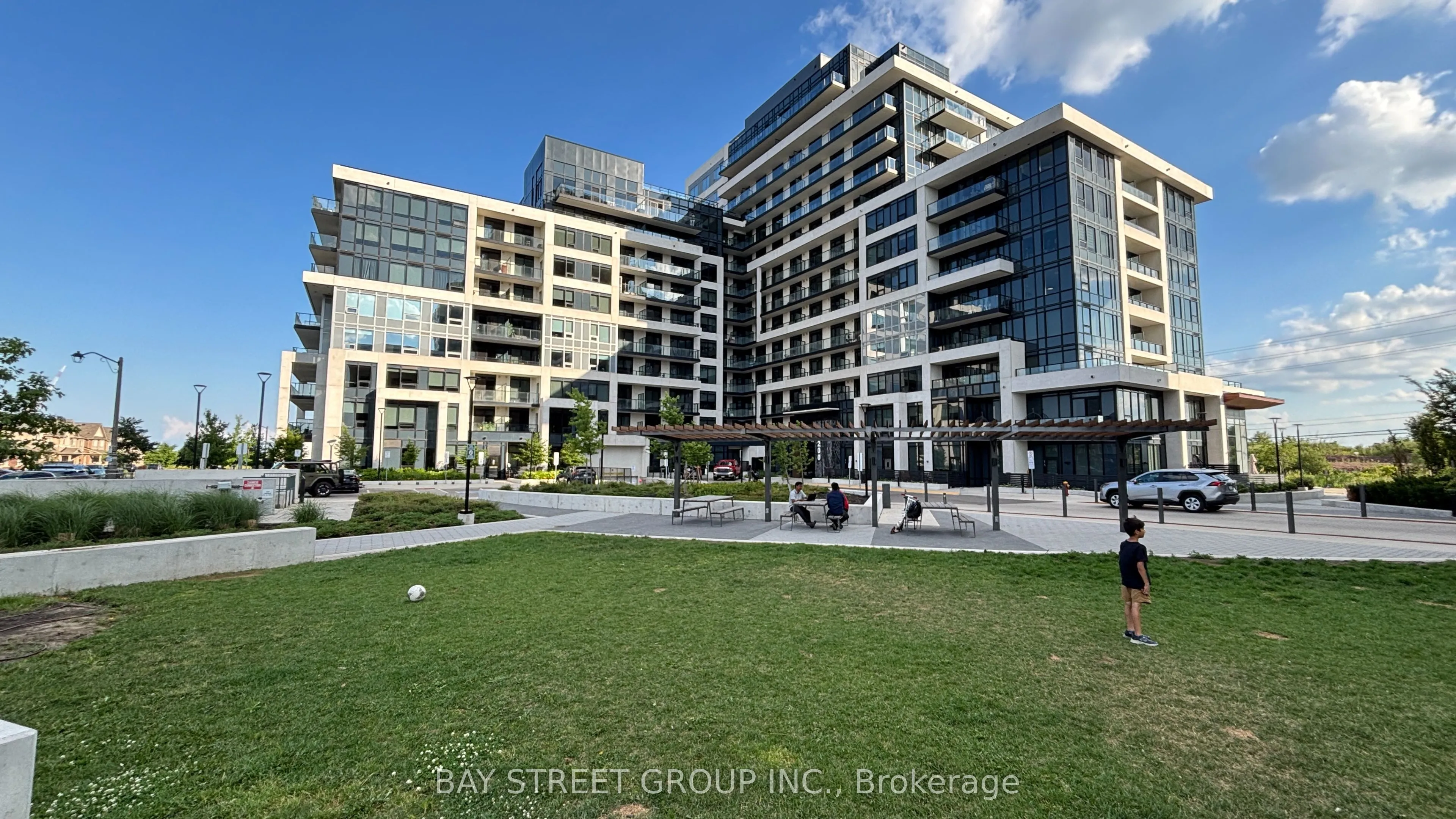 Property For Lease | W13541194