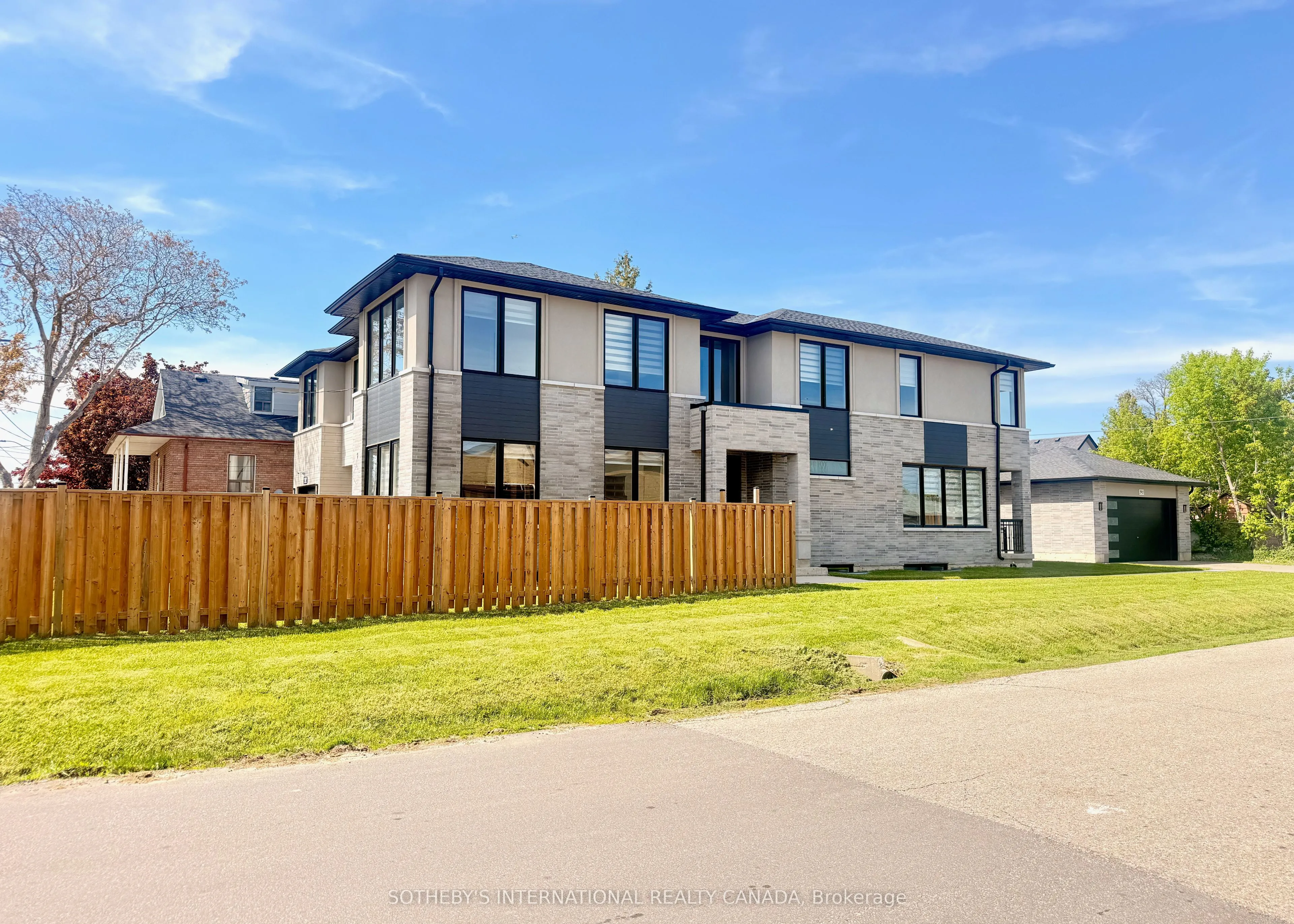 Detached Home For Sale | W13542220