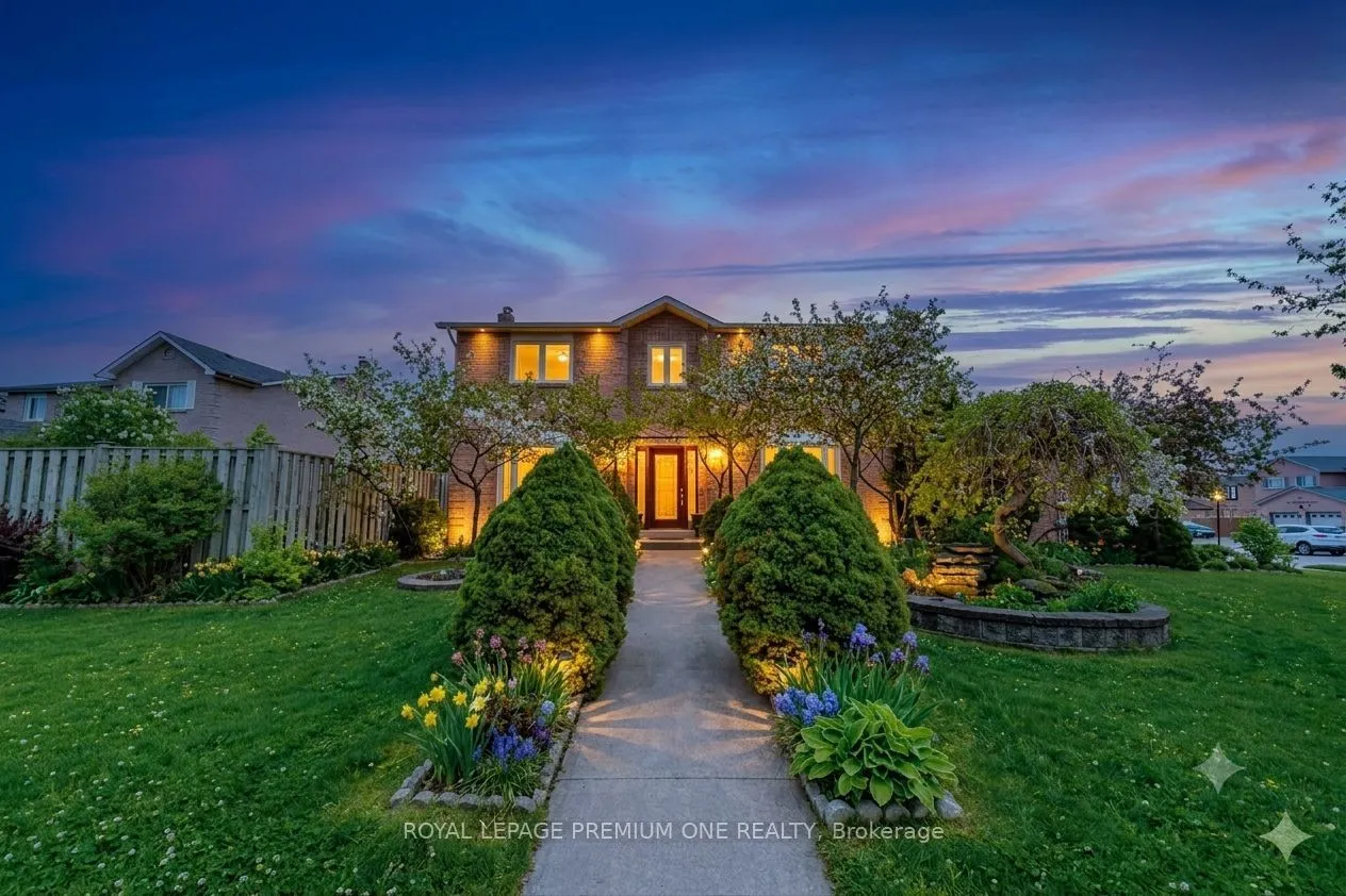 Detached Home For Sale | W13542452