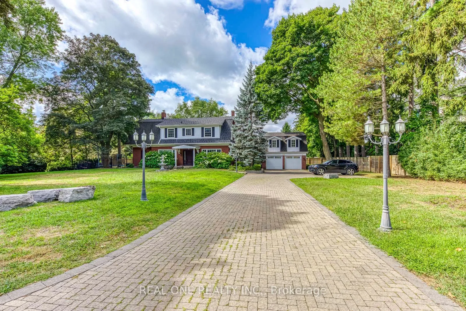 Detached Home For Lease | W13542636