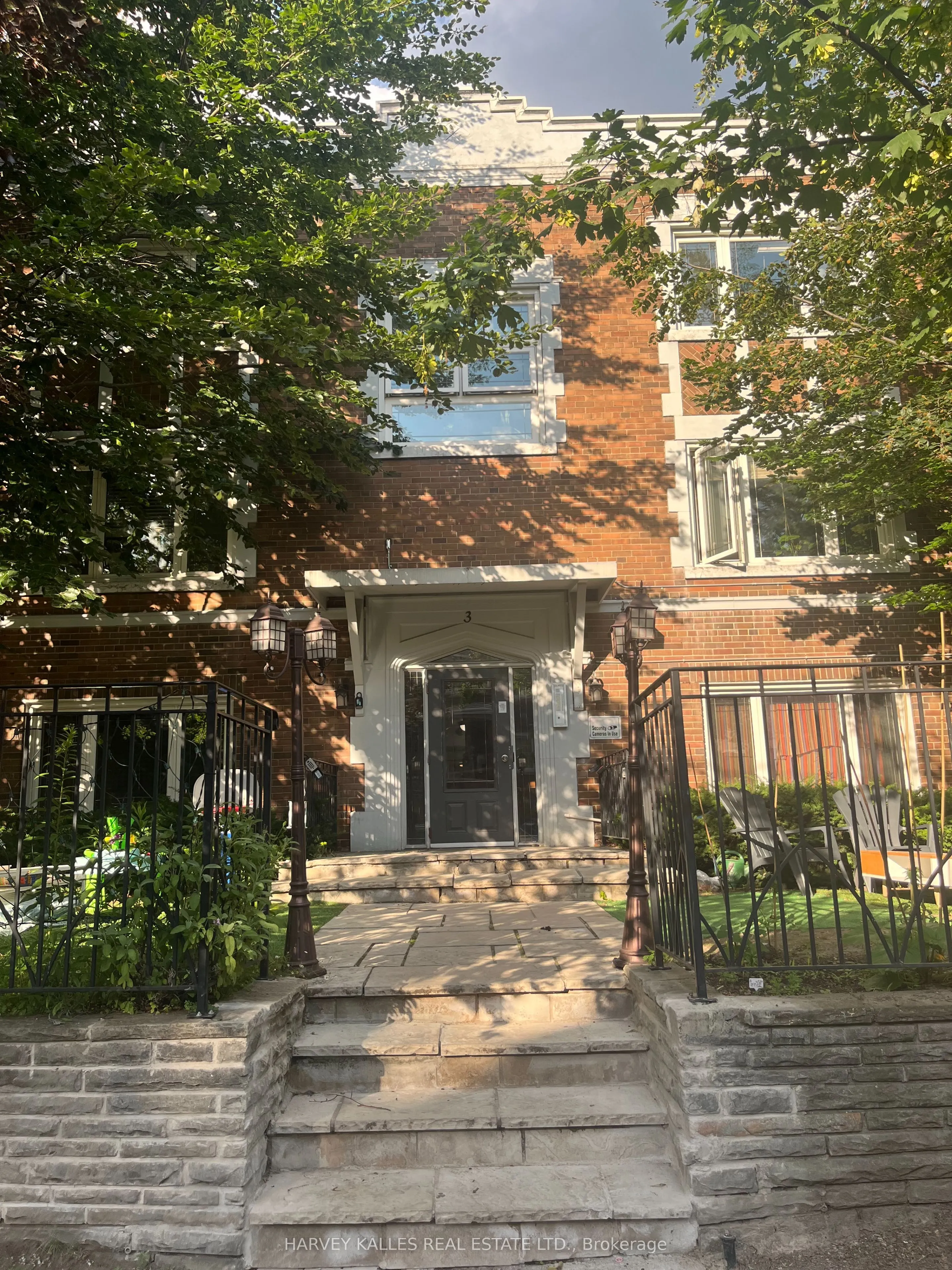Multiplex For Lease | W13543590