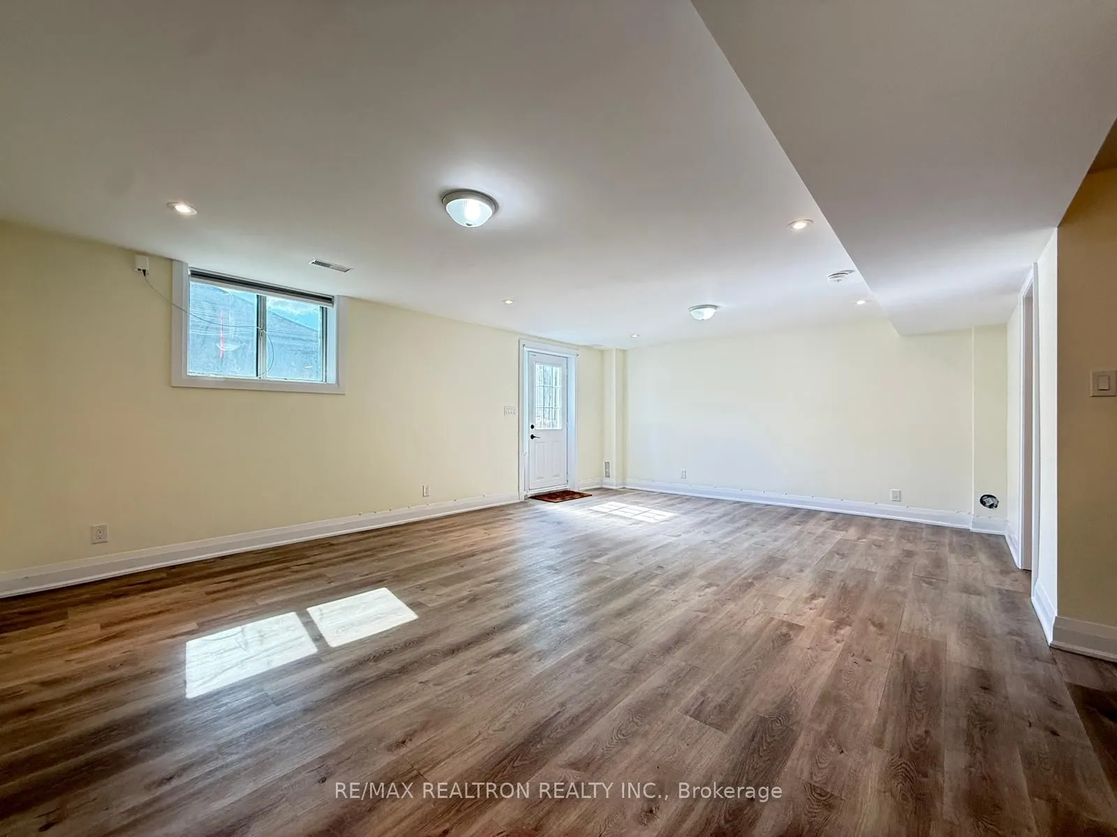 Detached Home For Lease | W13544670