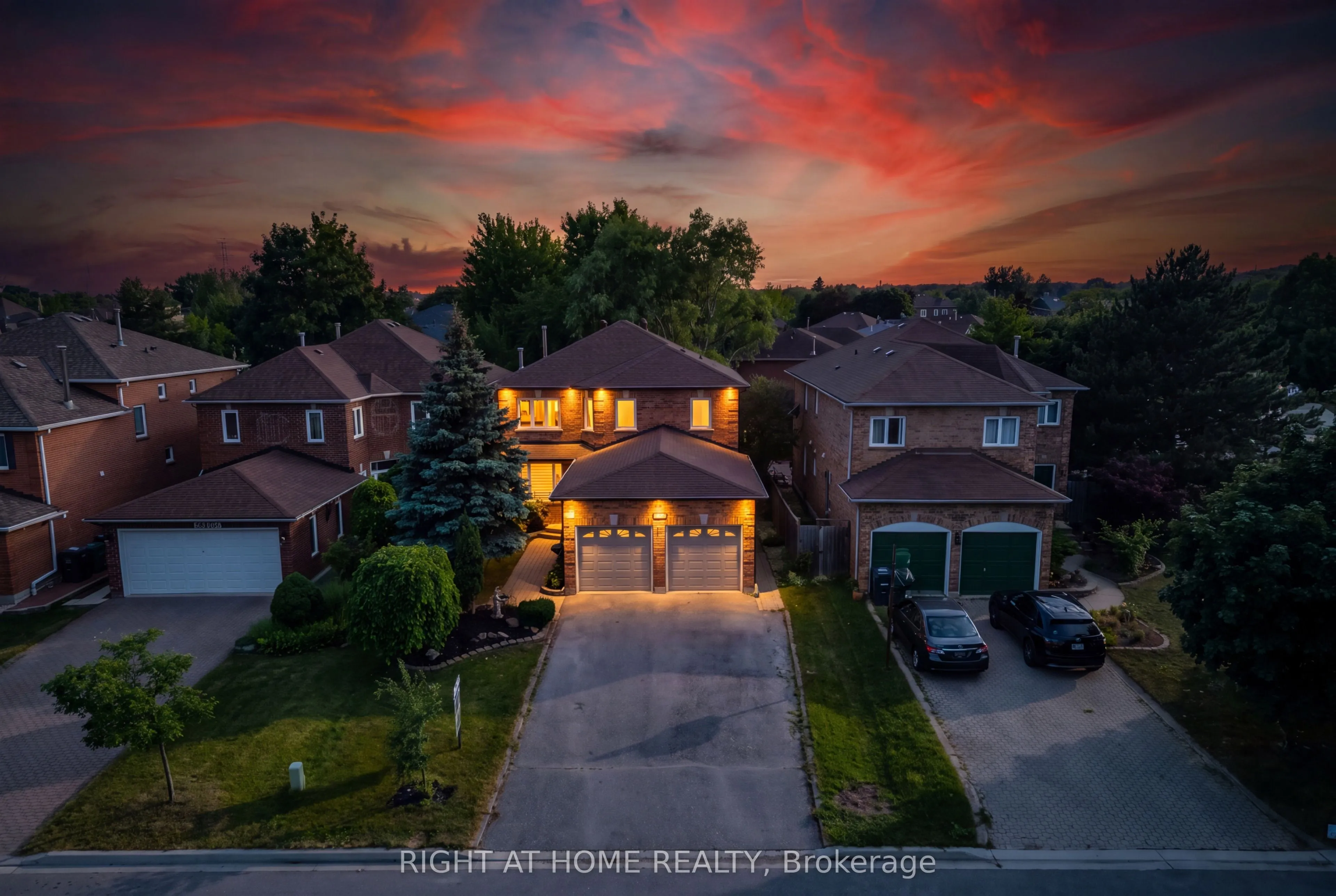 Detached Home For Sale | W13544692