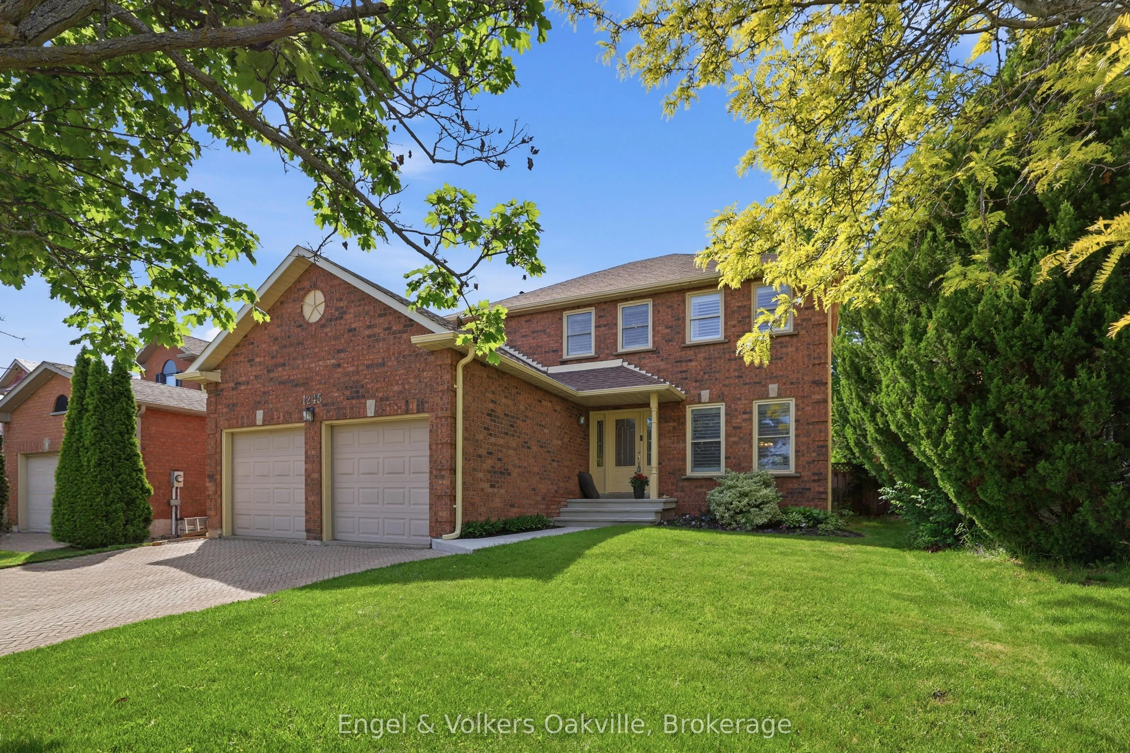 Detached Home For Sale | W13544906