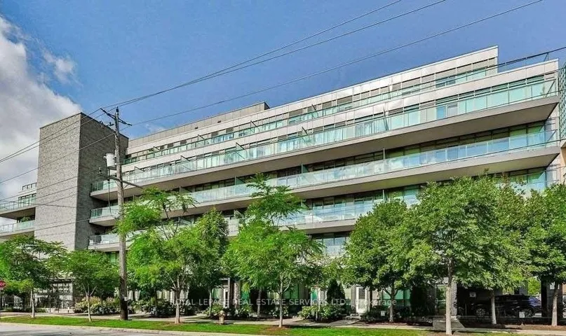 8 Fieldway Road, Toronto W08, ON M8Z 3L1