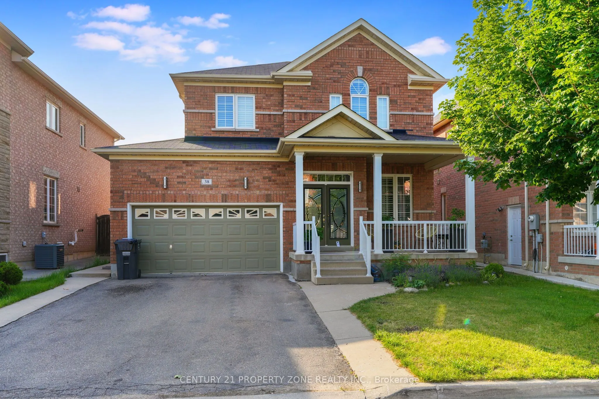 Detached Home For Sale | W13546322