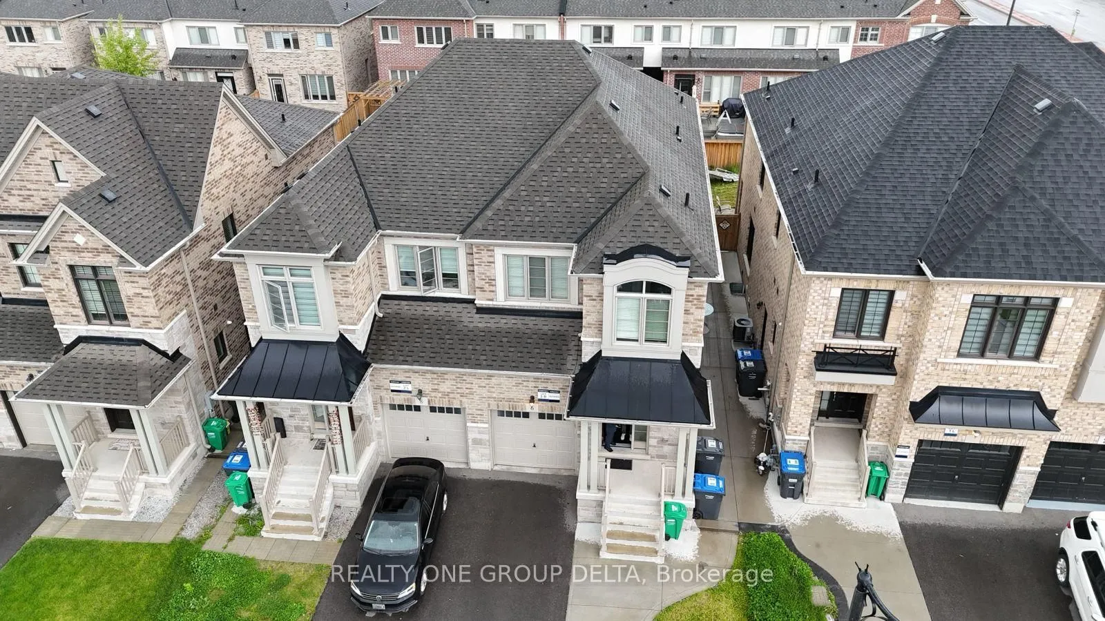 Semi-Detached Home For Lease | W13546536