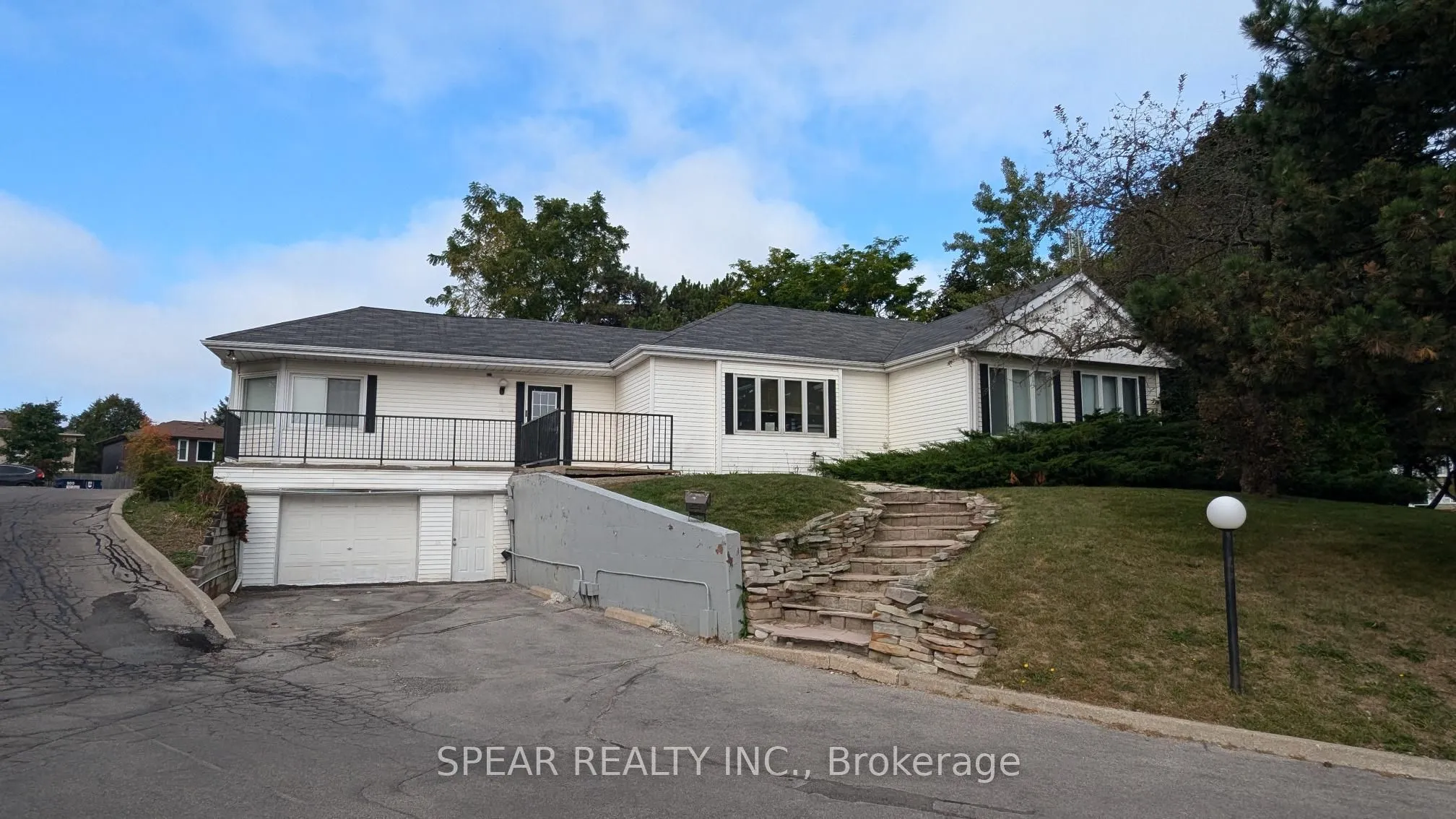 Property For Lease | W13546952