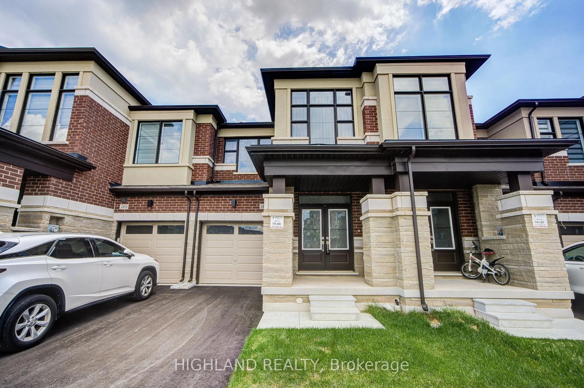 Property For Lease | W13547108
