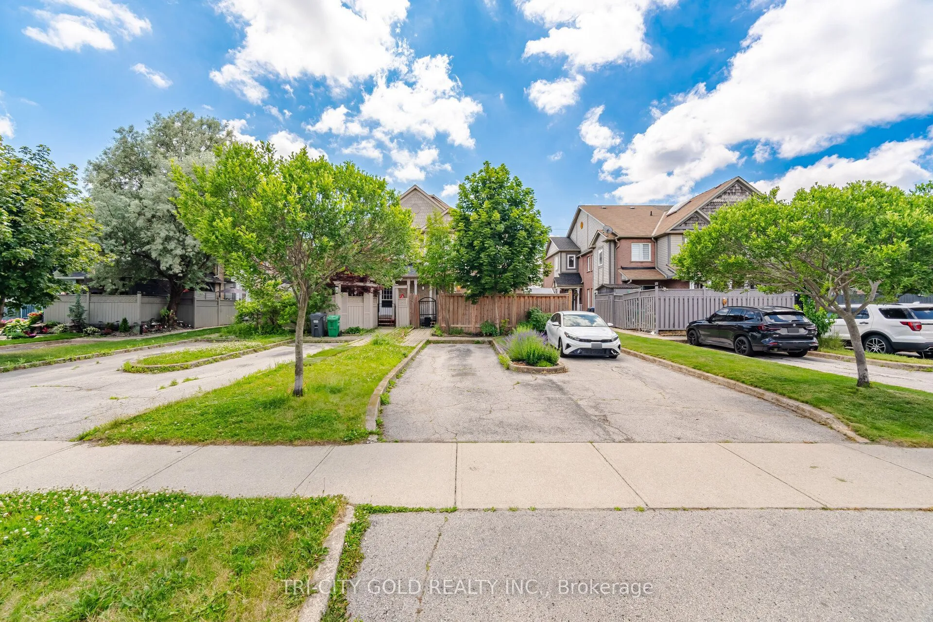 Property For Sale | W13547366