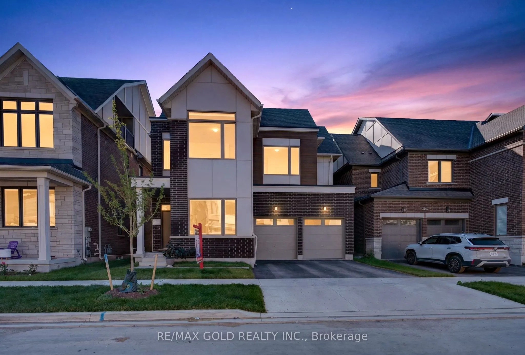 Detached Home For Sale | W13548056