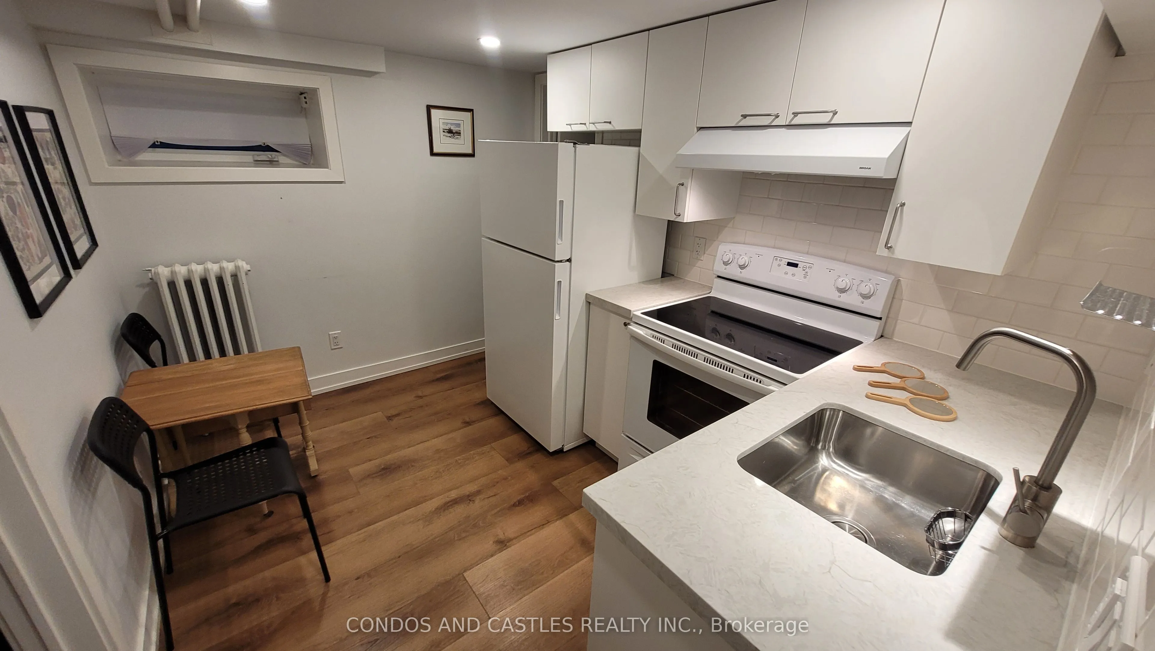 Semi-Detached Home For Lease | W13548816