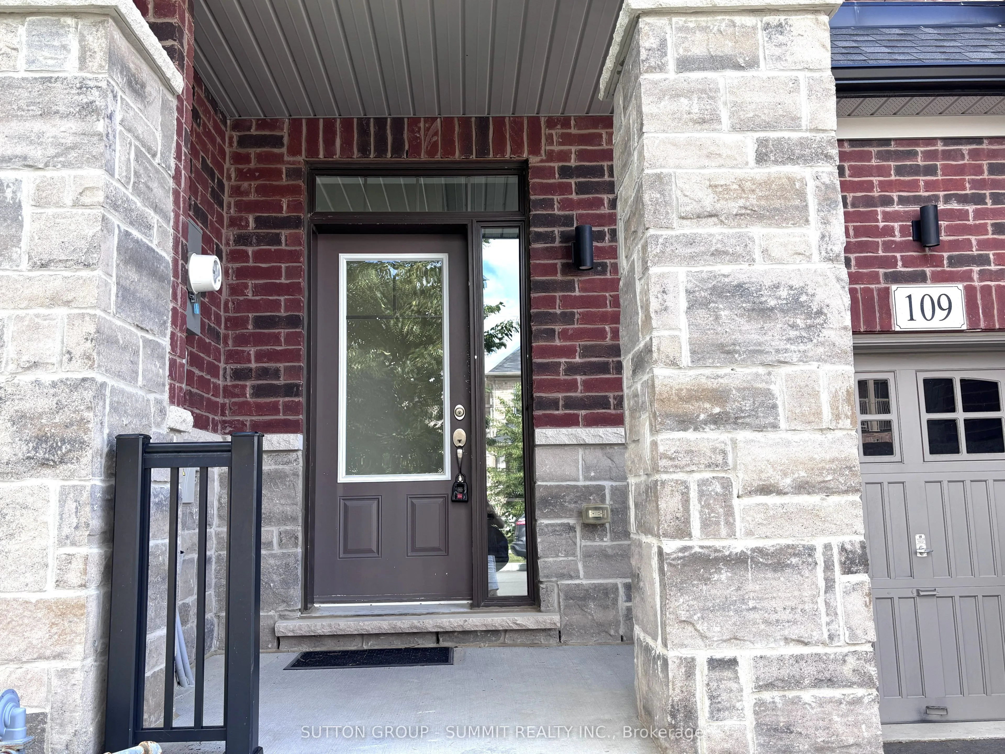 Property For Lease | W13550848