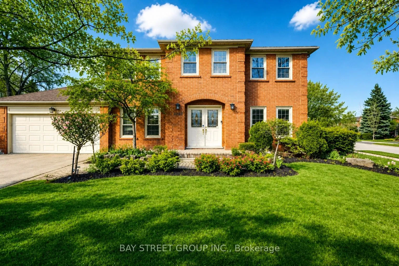 Detached Home For Sale | W13552962