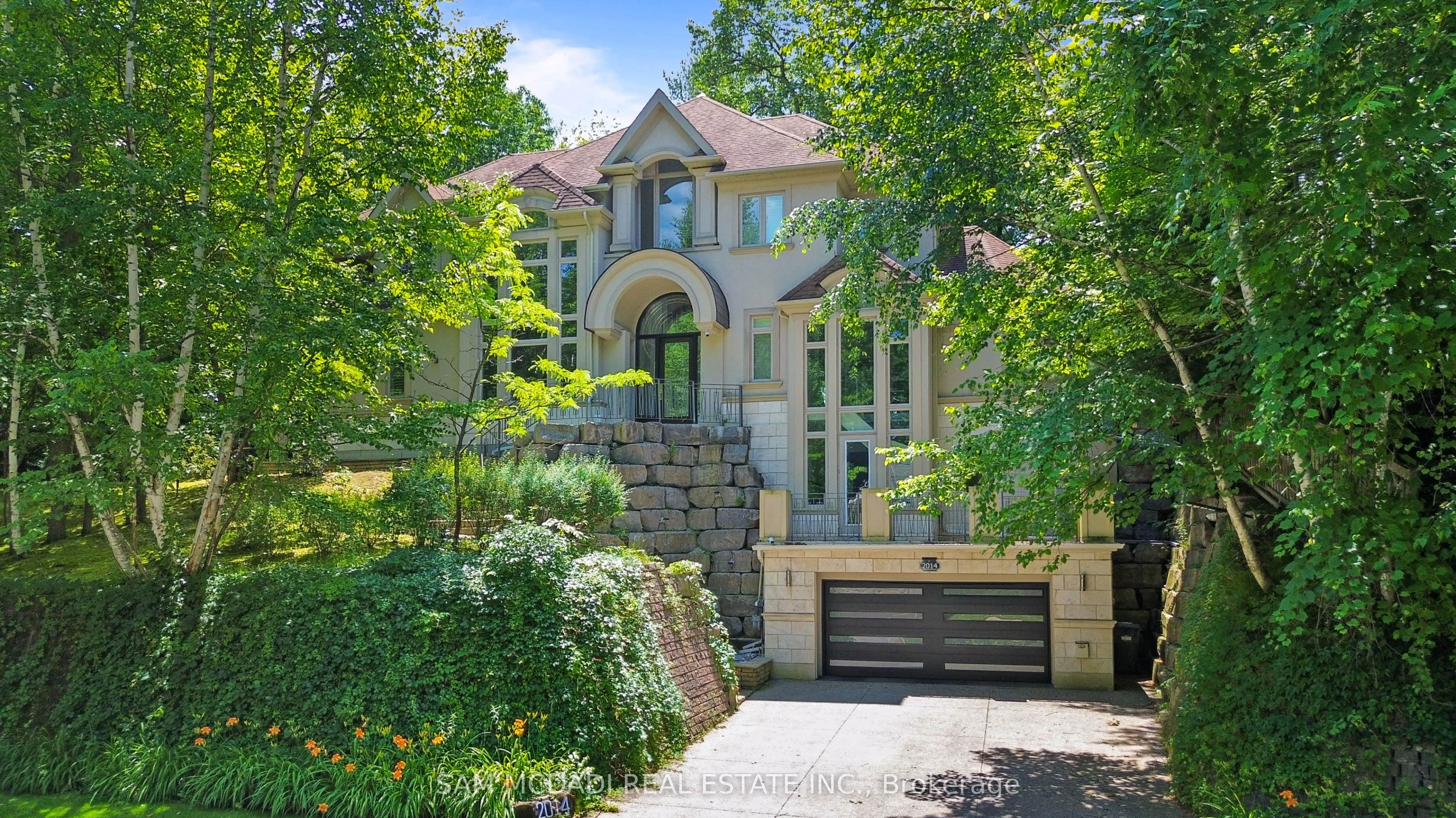 Detached Home For Lease | W13553166