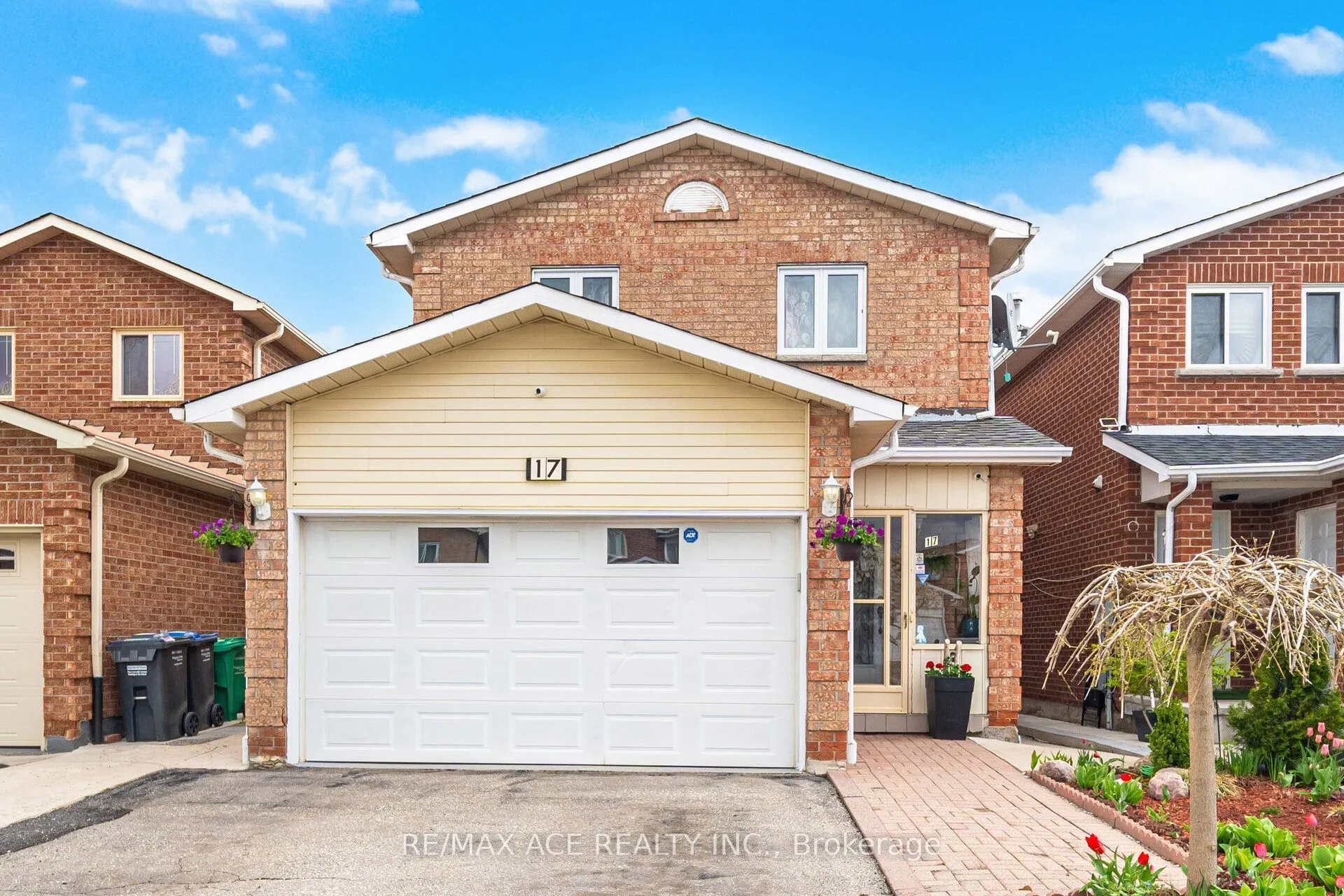 Detached Home For Lease | W13553198