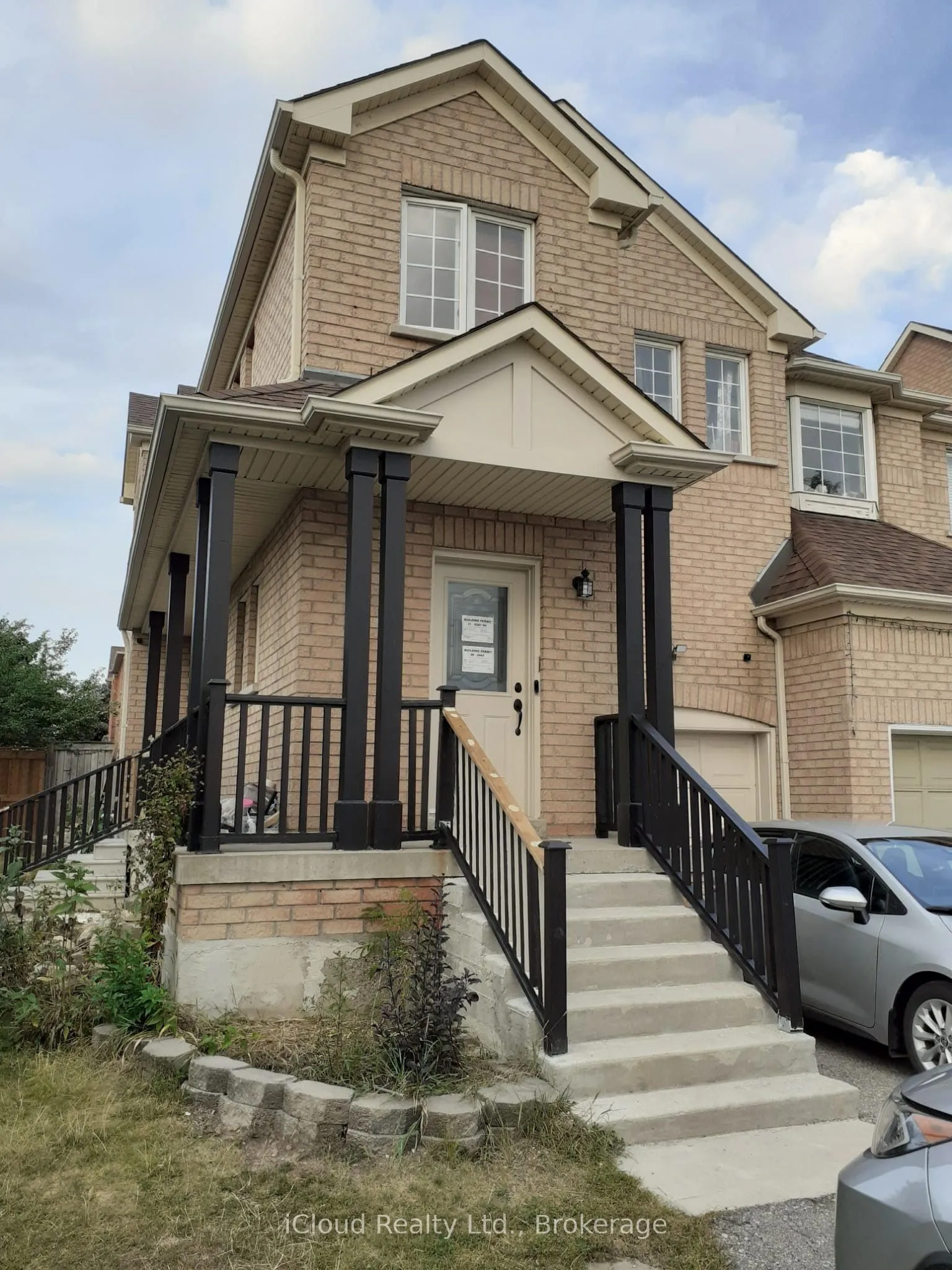 Semi-Detached Home For Lease | W13553442