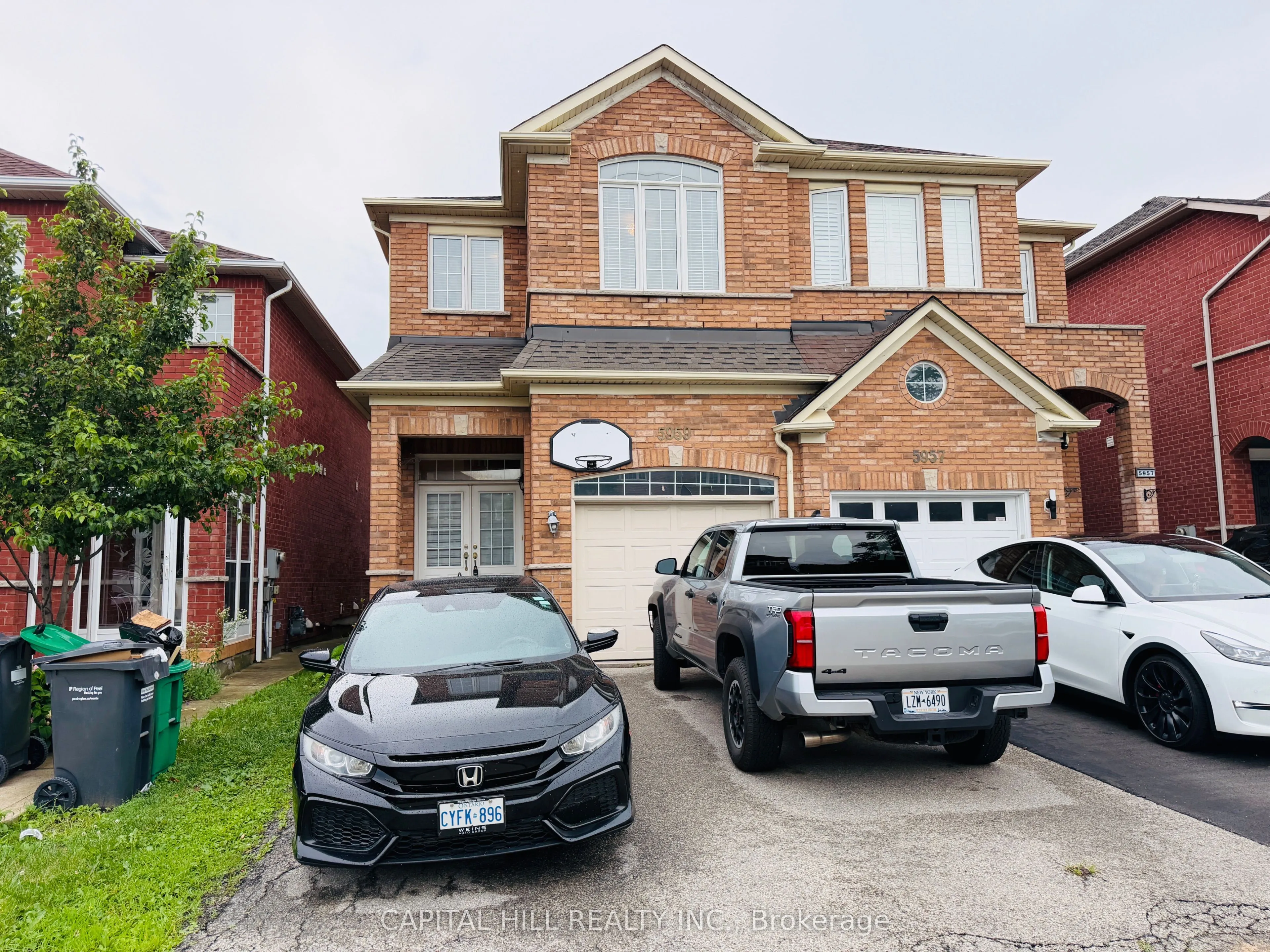 Semi-Detached Home For Lease | W13553724