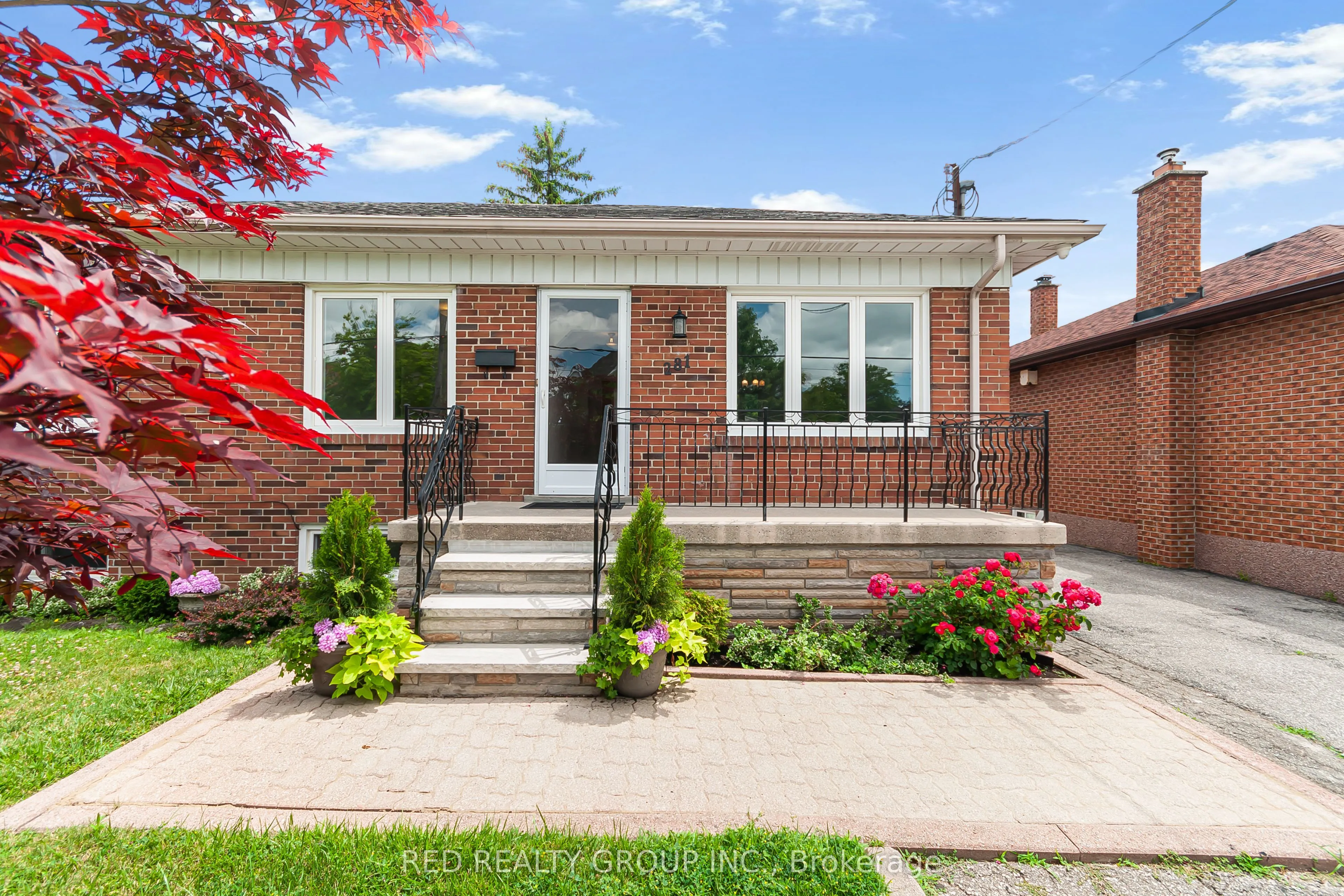 Detached Home For Sale | W13555160