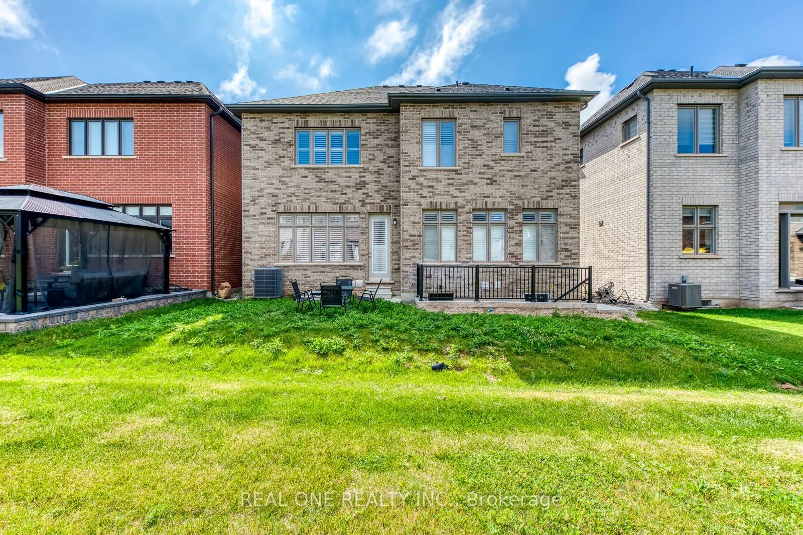 Detached Home For Lease | W13555368