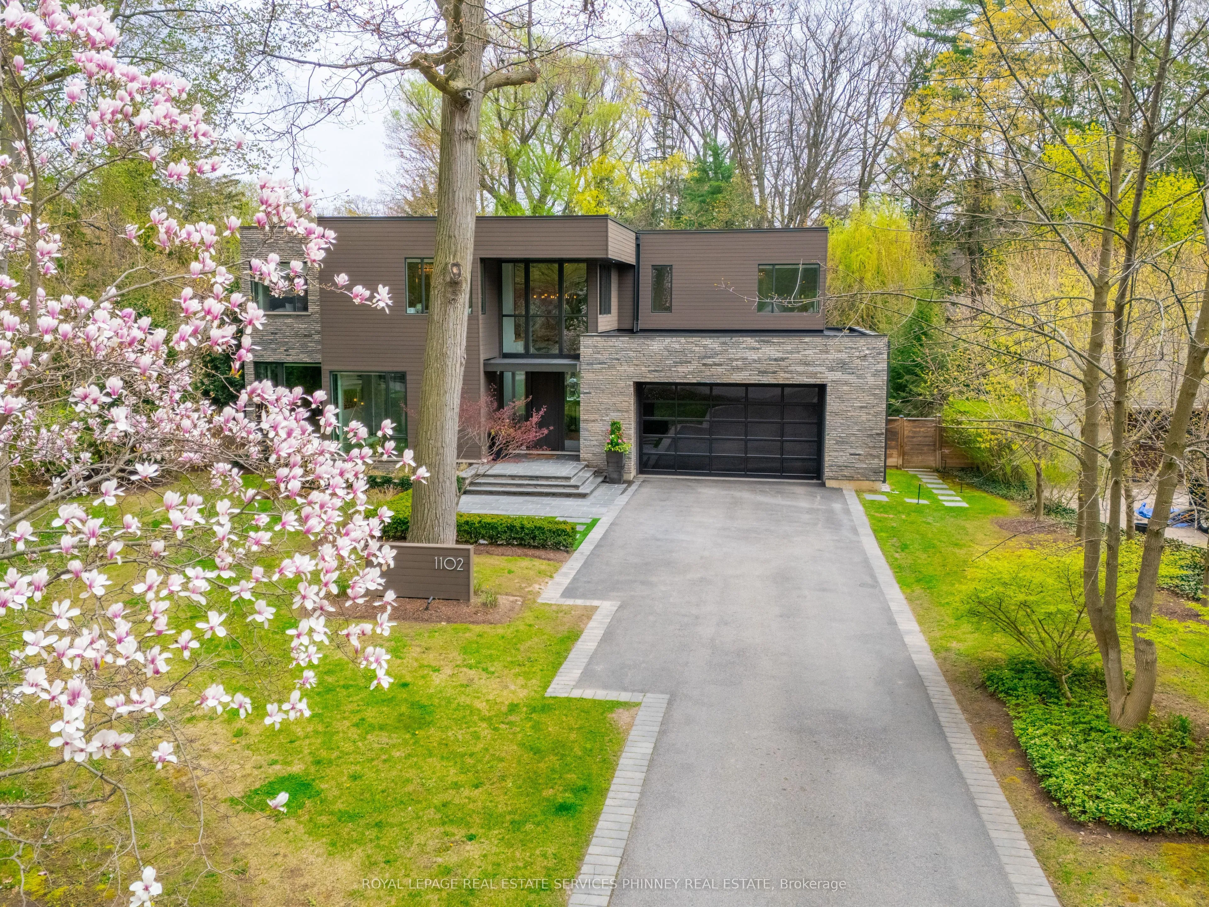 Detached Home For Sale | W13558096