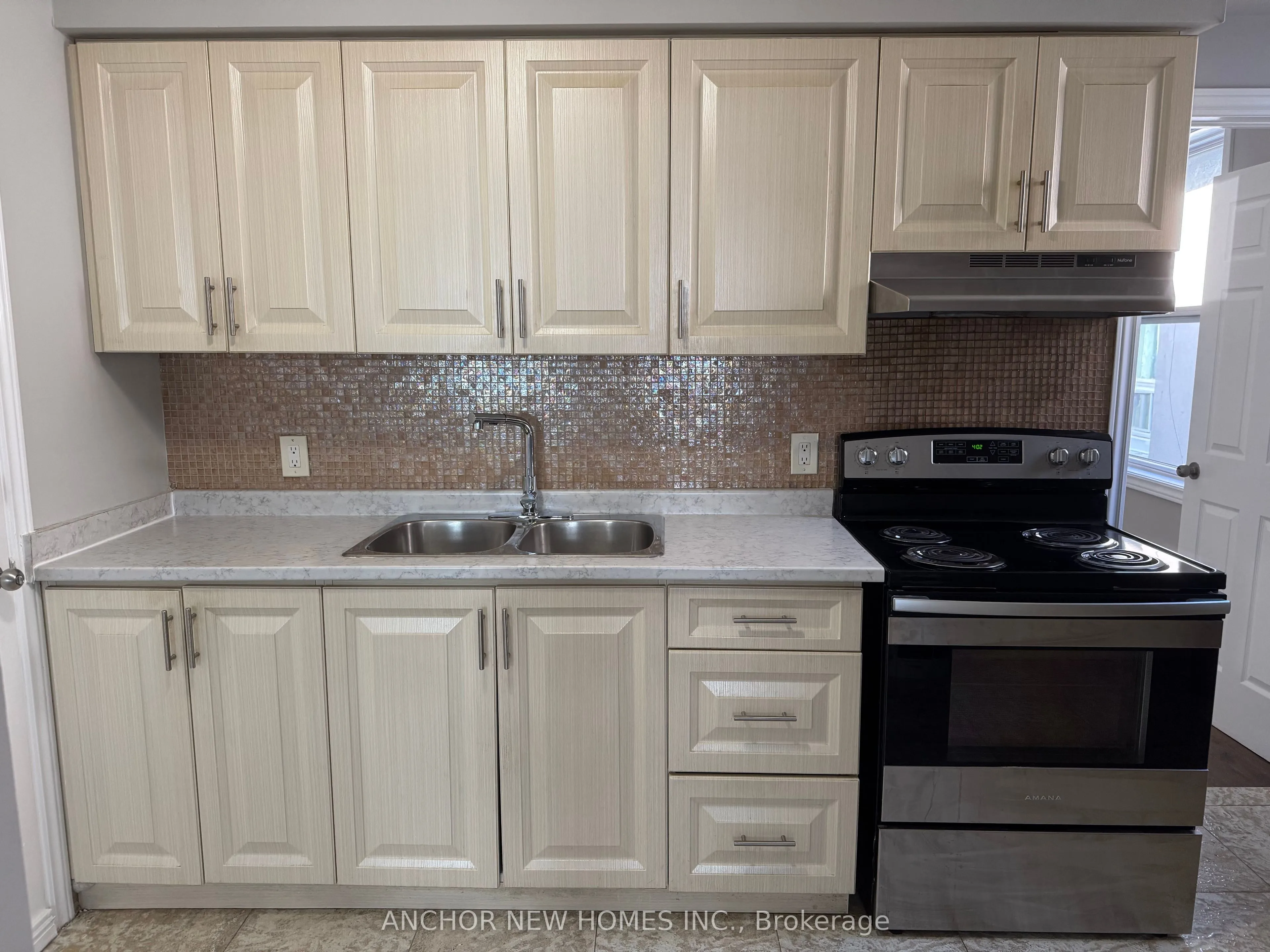 Property For Lease | W13559232