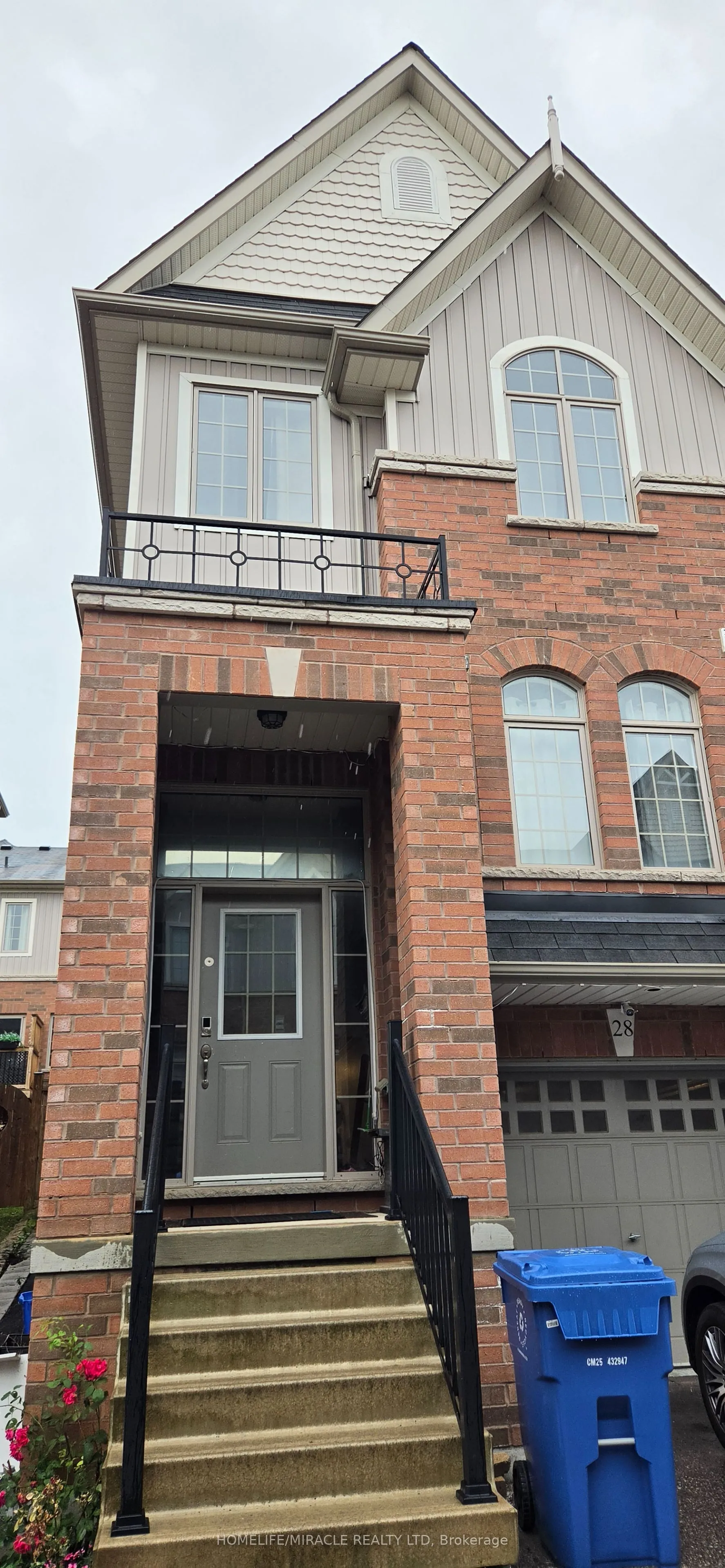 Property For Lease | W13559412