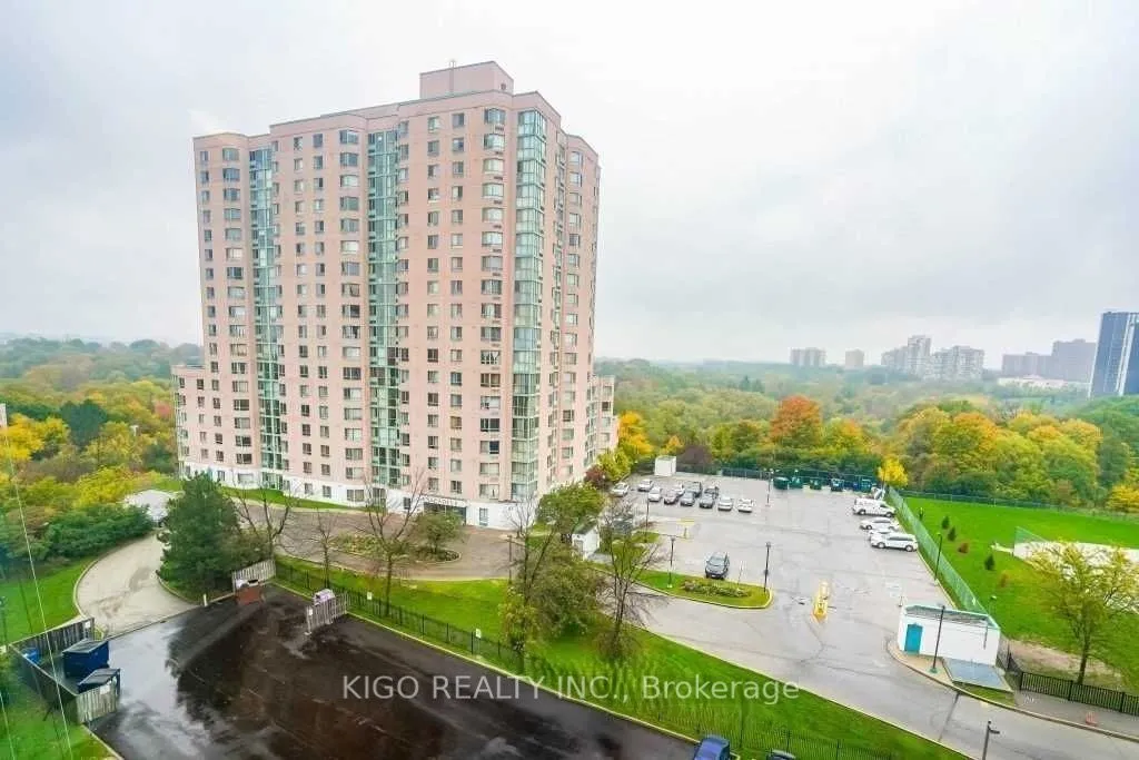 Property For Lease | W13559618