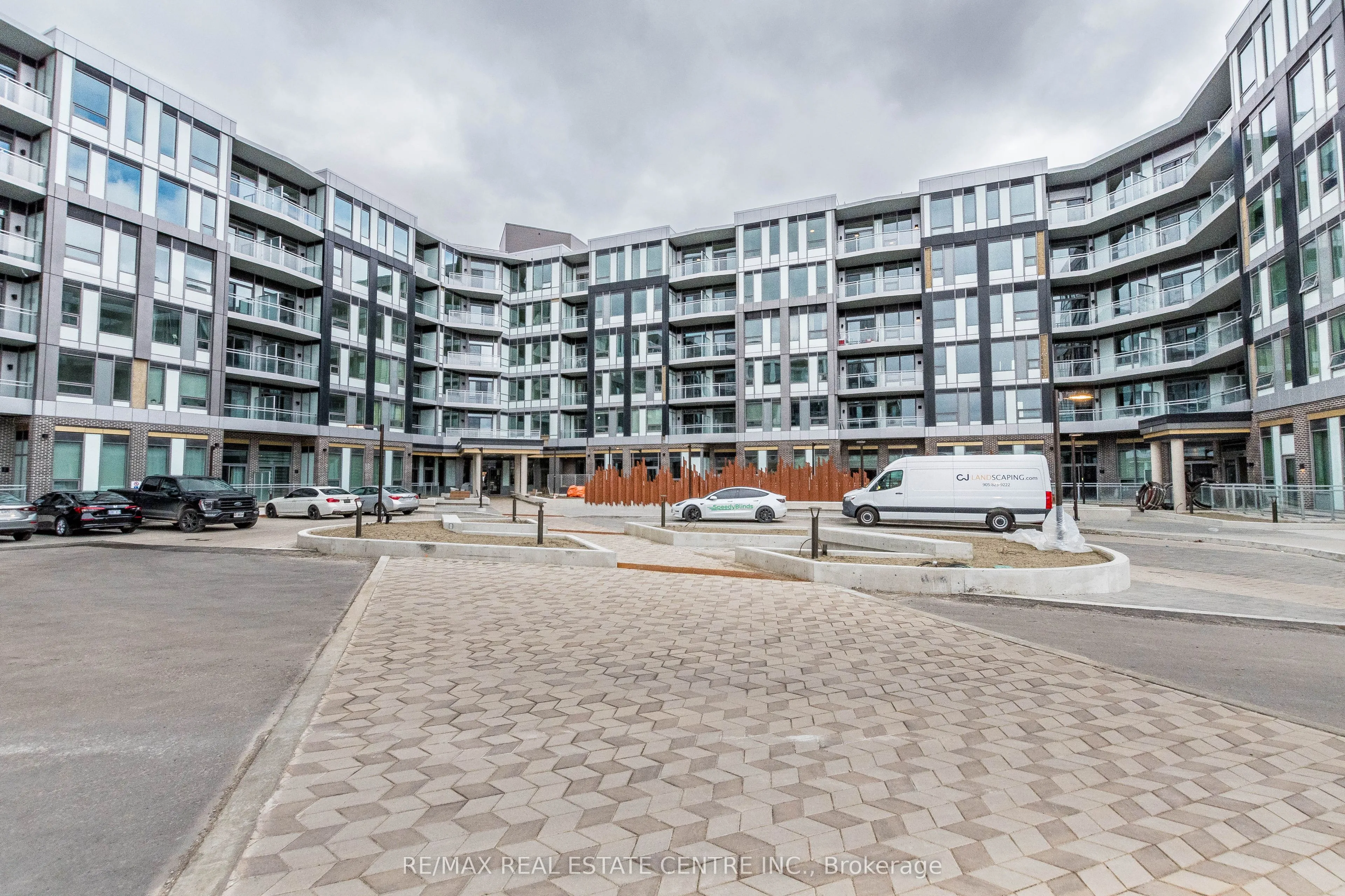 Property For Lease | W13561146