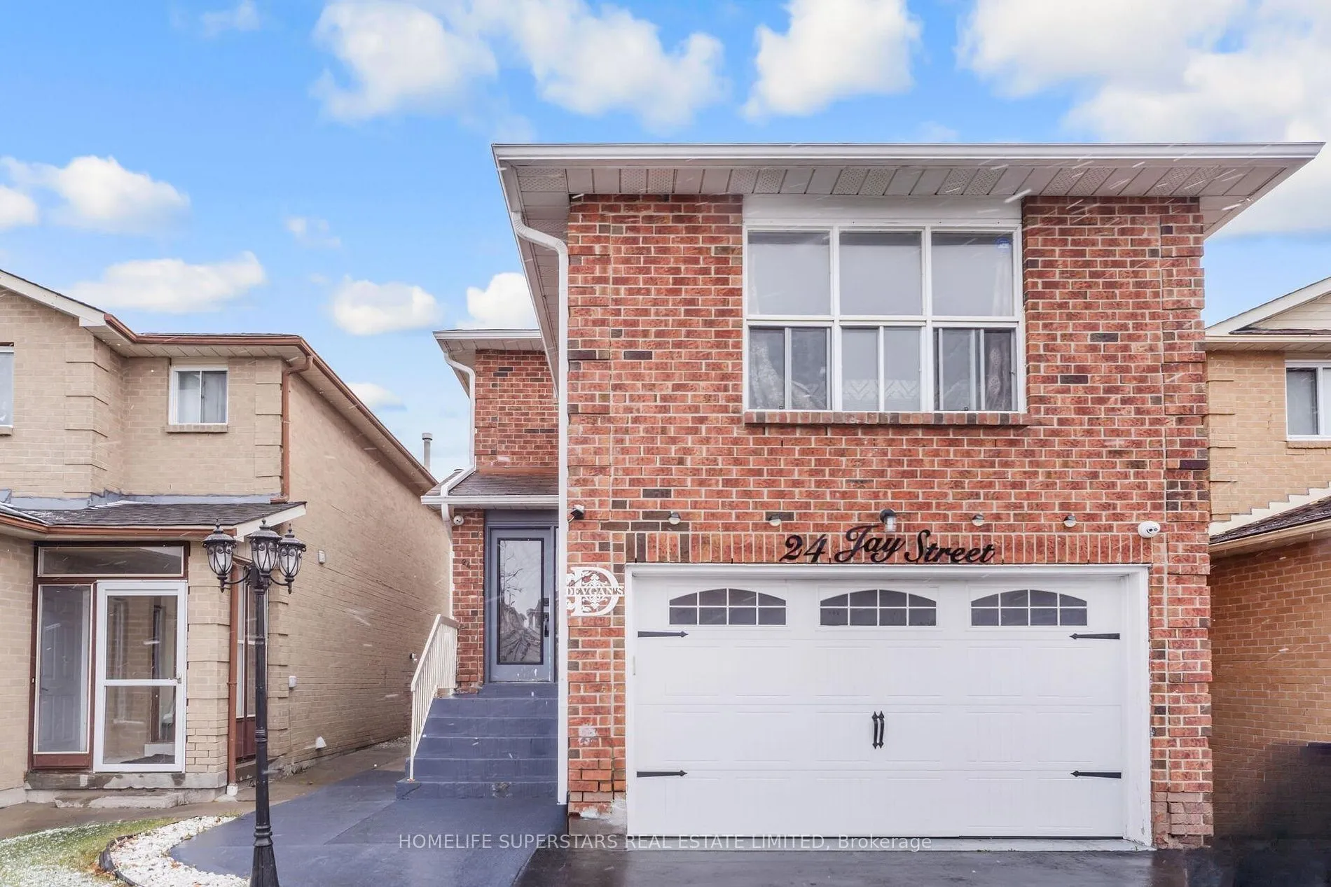 Detached Home For Sale | W13562016