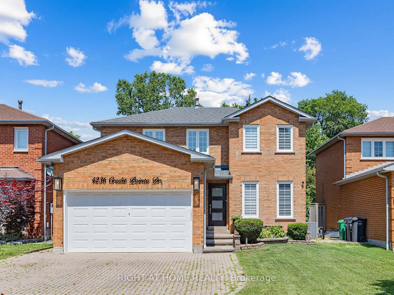 Detached Home For Sale | W13566370