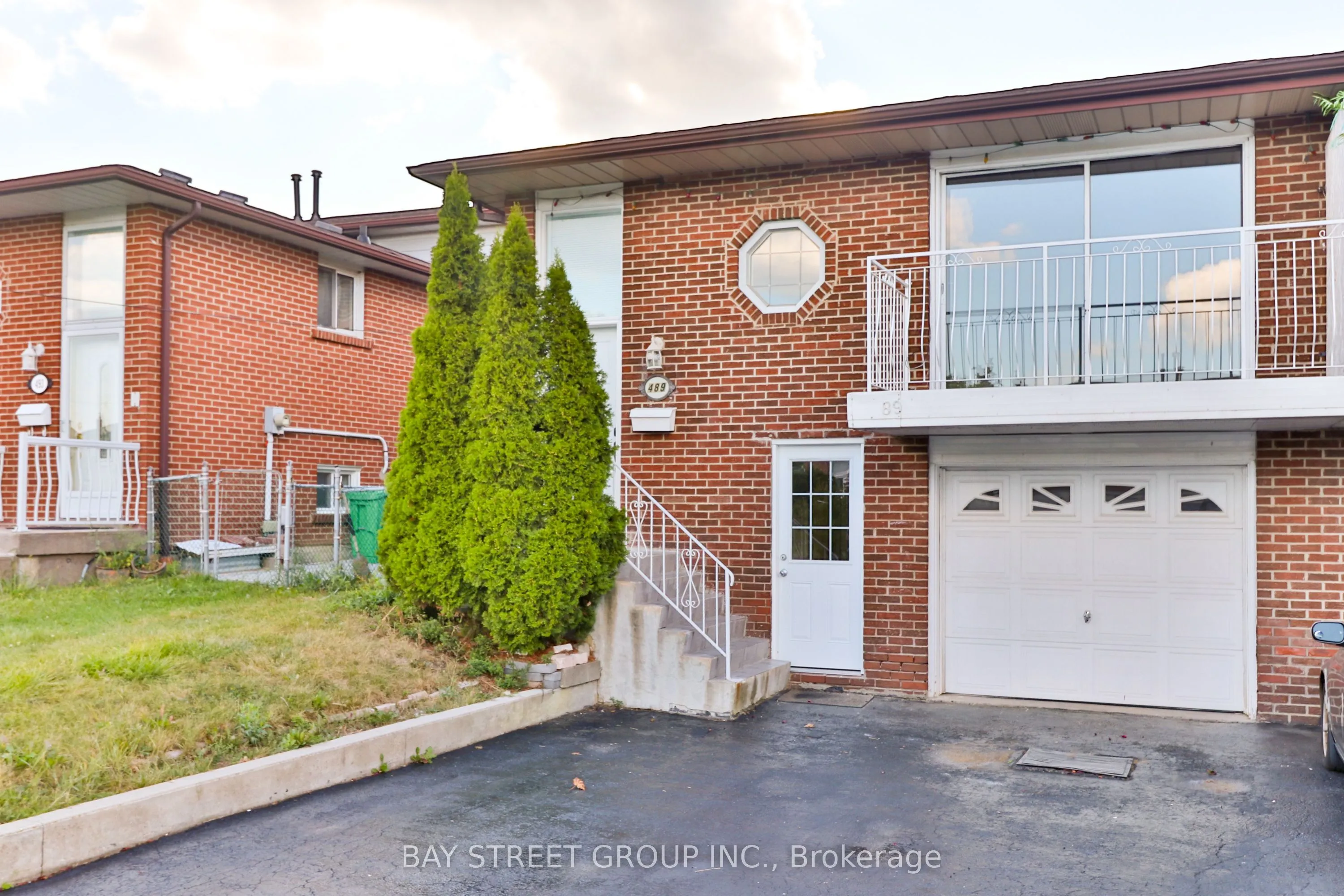Semi-Detached Home For Lease | W13567816
