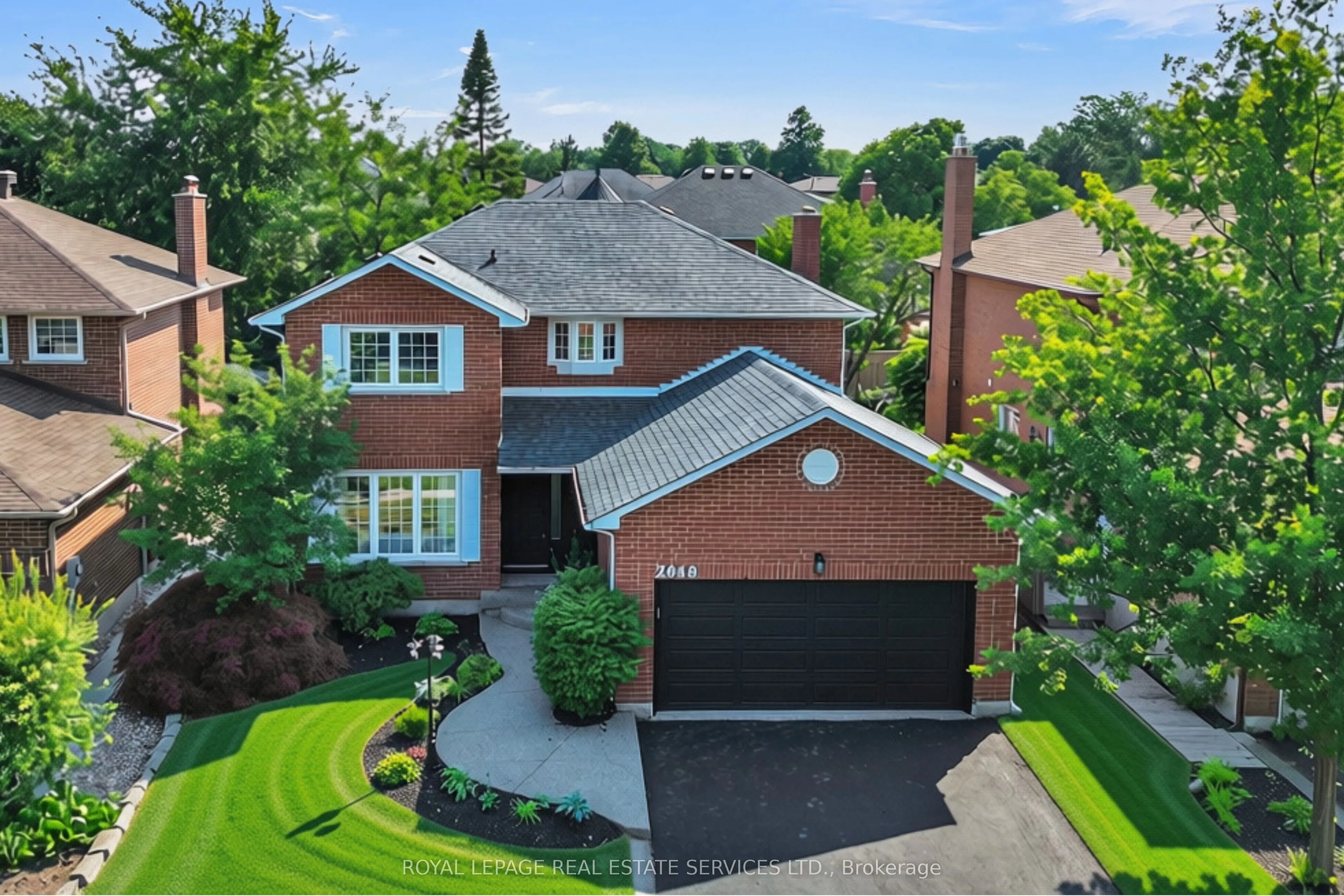 Detached Home For Sale | W13569022